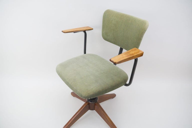 Very Rare Mid-Century Modern Office Chair by Sedus, 1960s Switzerland For Sale 4