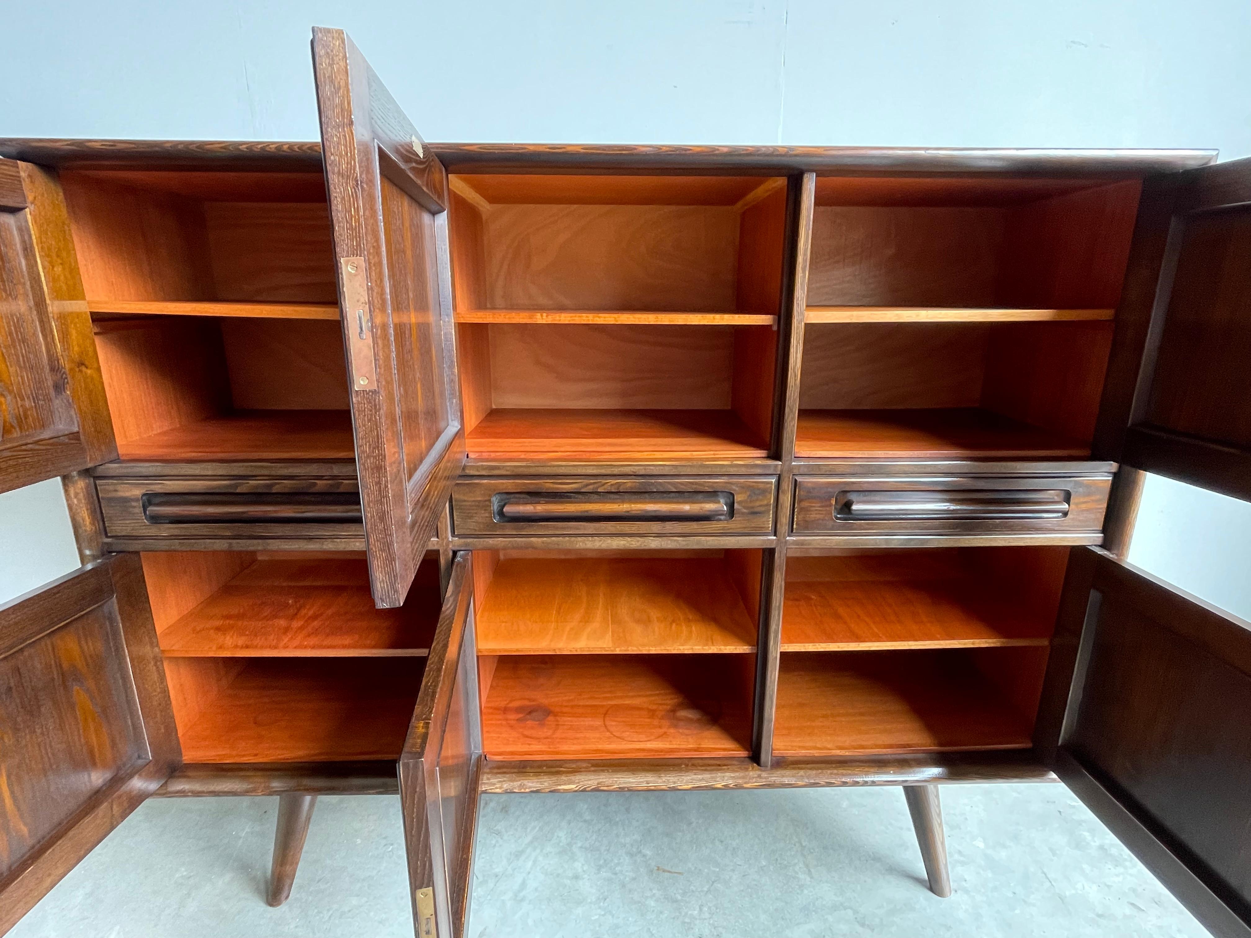 Very Rare Mid-Century Modern Sideboard / Credenza by 't Woonhuys of Amsterdam For Sale 4