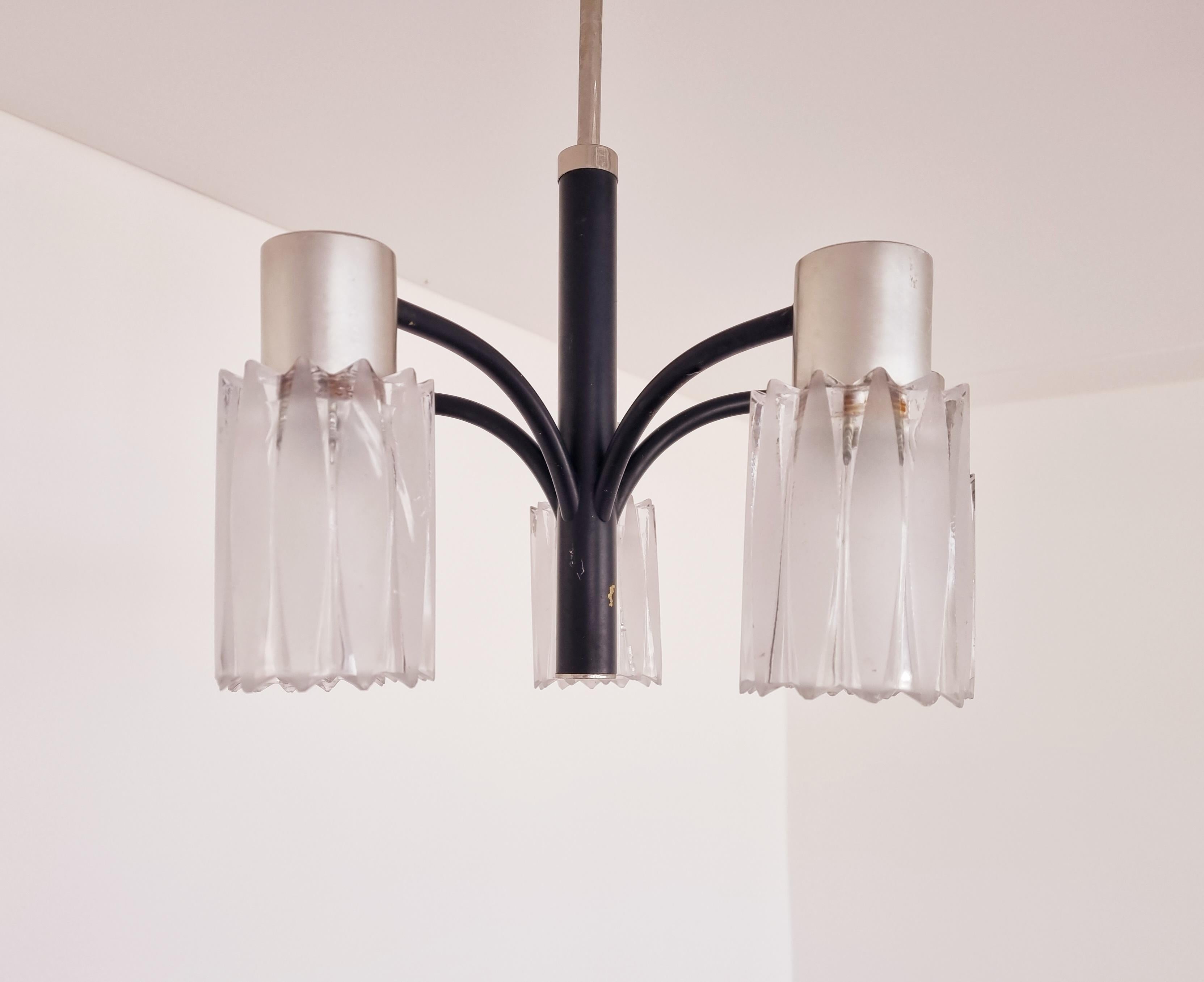 Very Rare Midcentury Chandelier, Murano Glass, Italy, 1960s For Sale 2