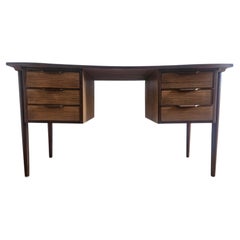 Escritorio/mesa de teca de mediados de siglo muy raro, Dinamarca, década de 1960