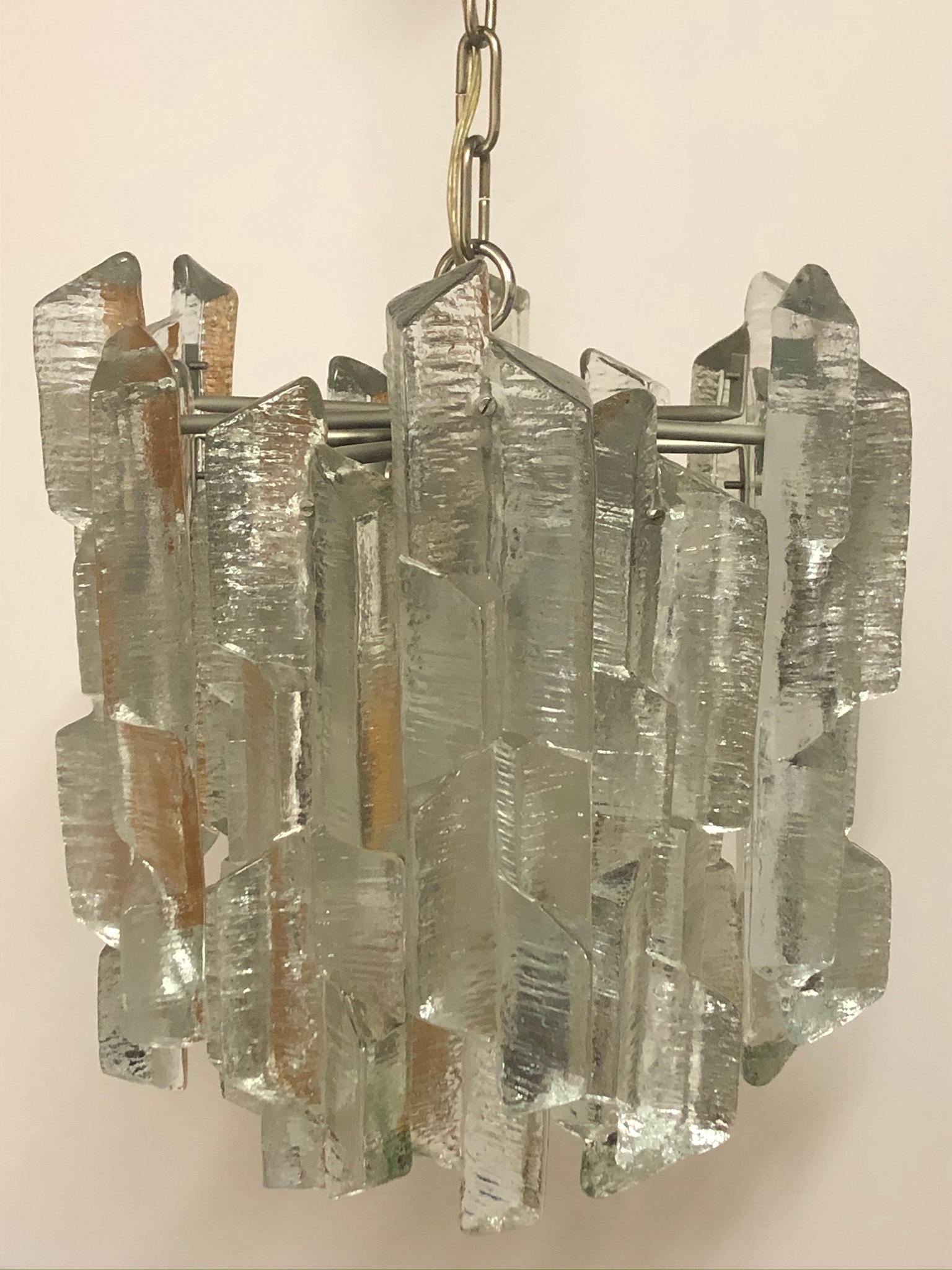  Rare J.T.Kalmar Seven-Light Ice Glass Chandelier, 1960s In Good Condition For Sale In Wiesbaden, Hessen
