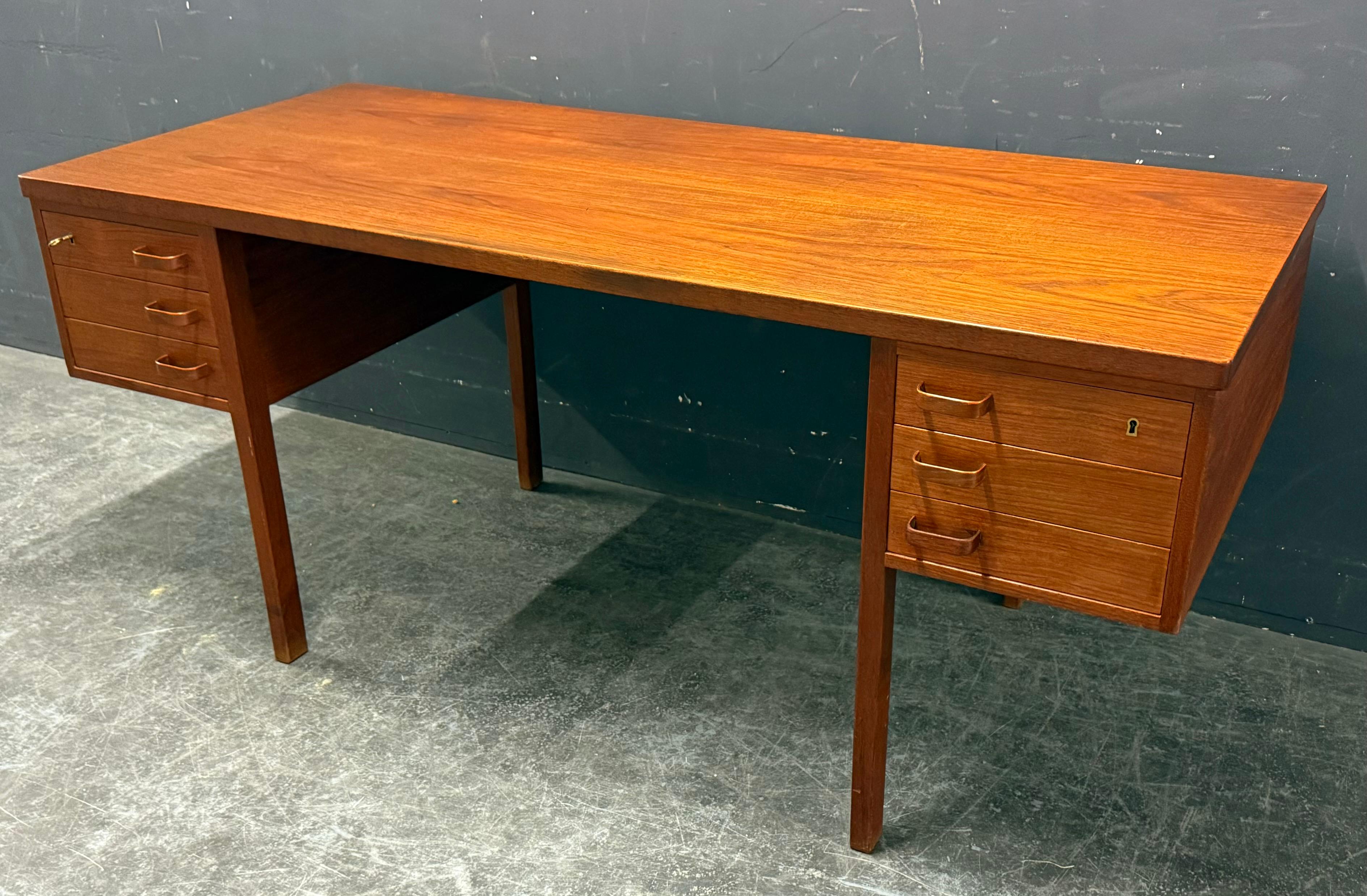 très rare bureau Nanna & Jørgen Ditzel n° 135 en vente 9