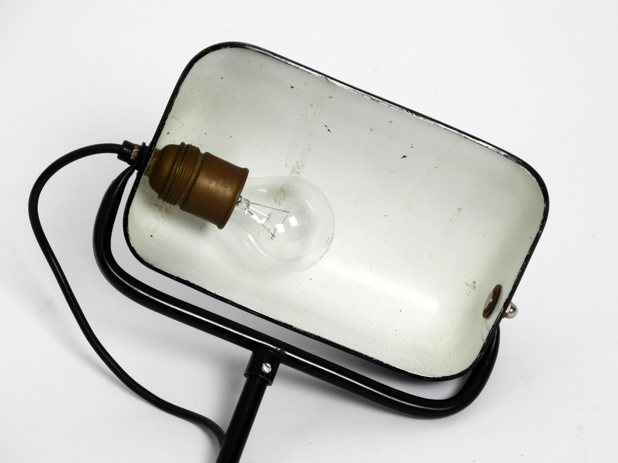 Very rare original 1940s Kaiser Idell industrial metal table lamp model 6581  For Sale 5
