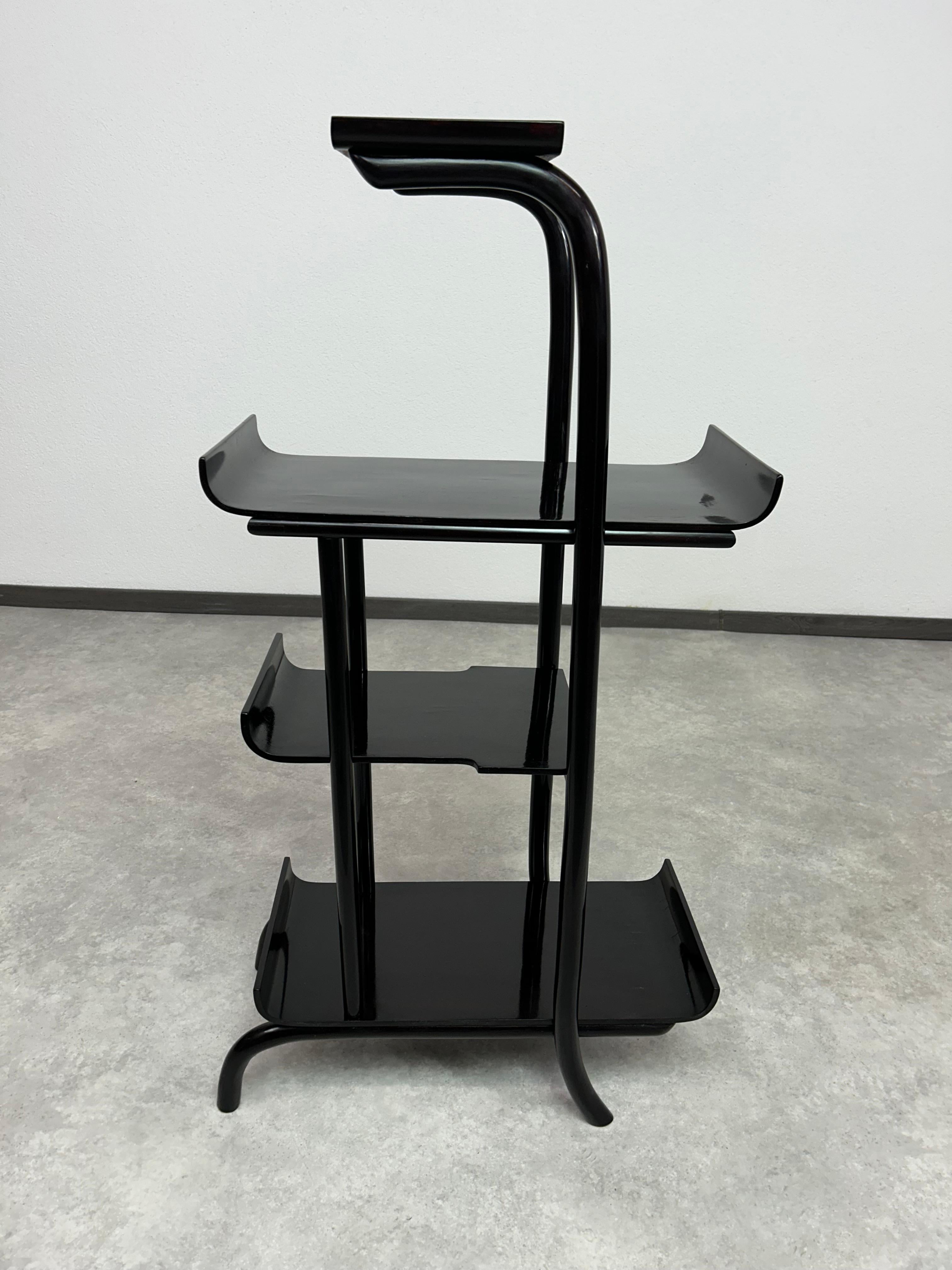 Sehr seltener Stand für Pagodenpflanzen D68 von Thonet-Mundus (Österreichisch) im Angebot