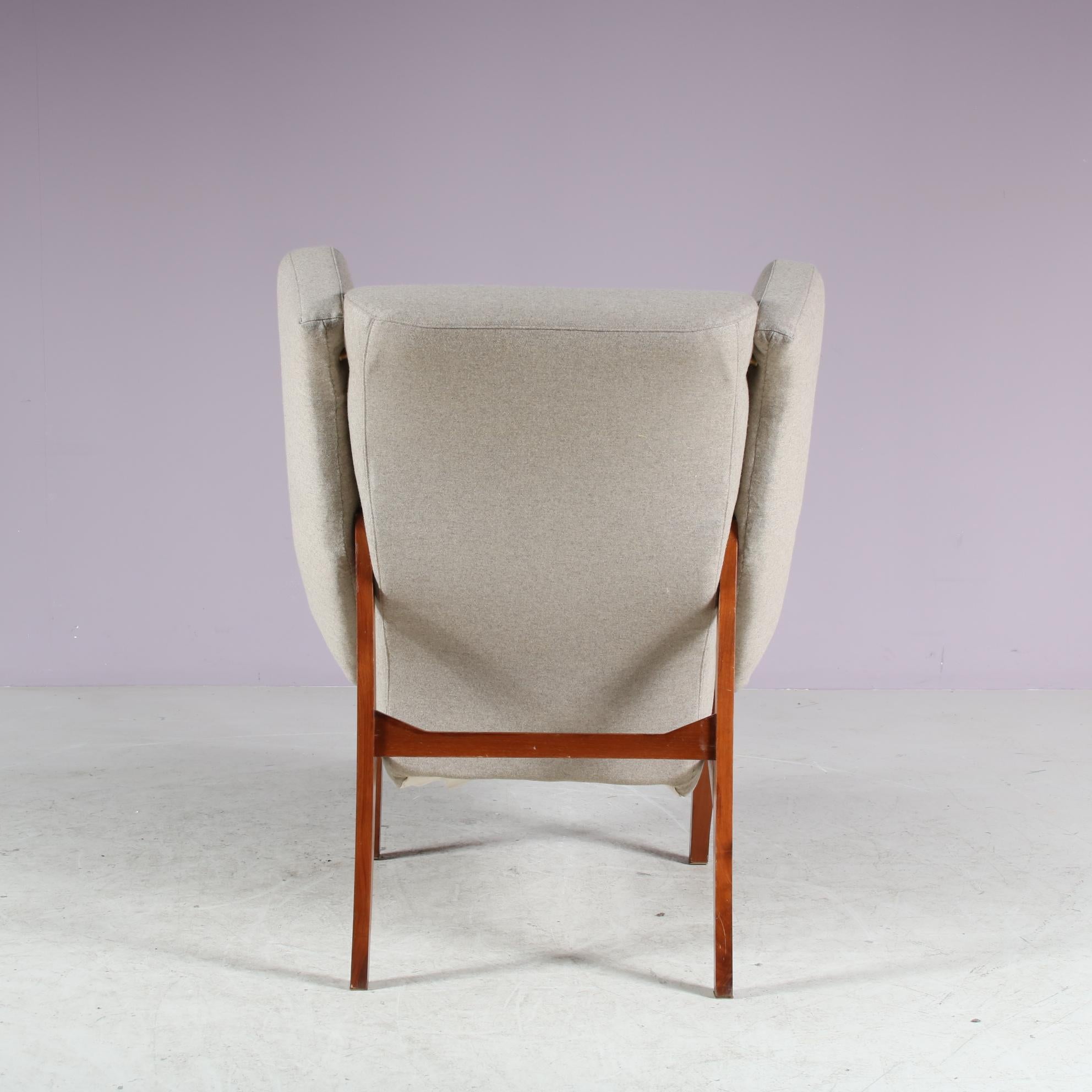 Very Rare Pair of Early “Fiorenza” Chairs by Franco Albini for Arflex, Italy 195 For Sale 13