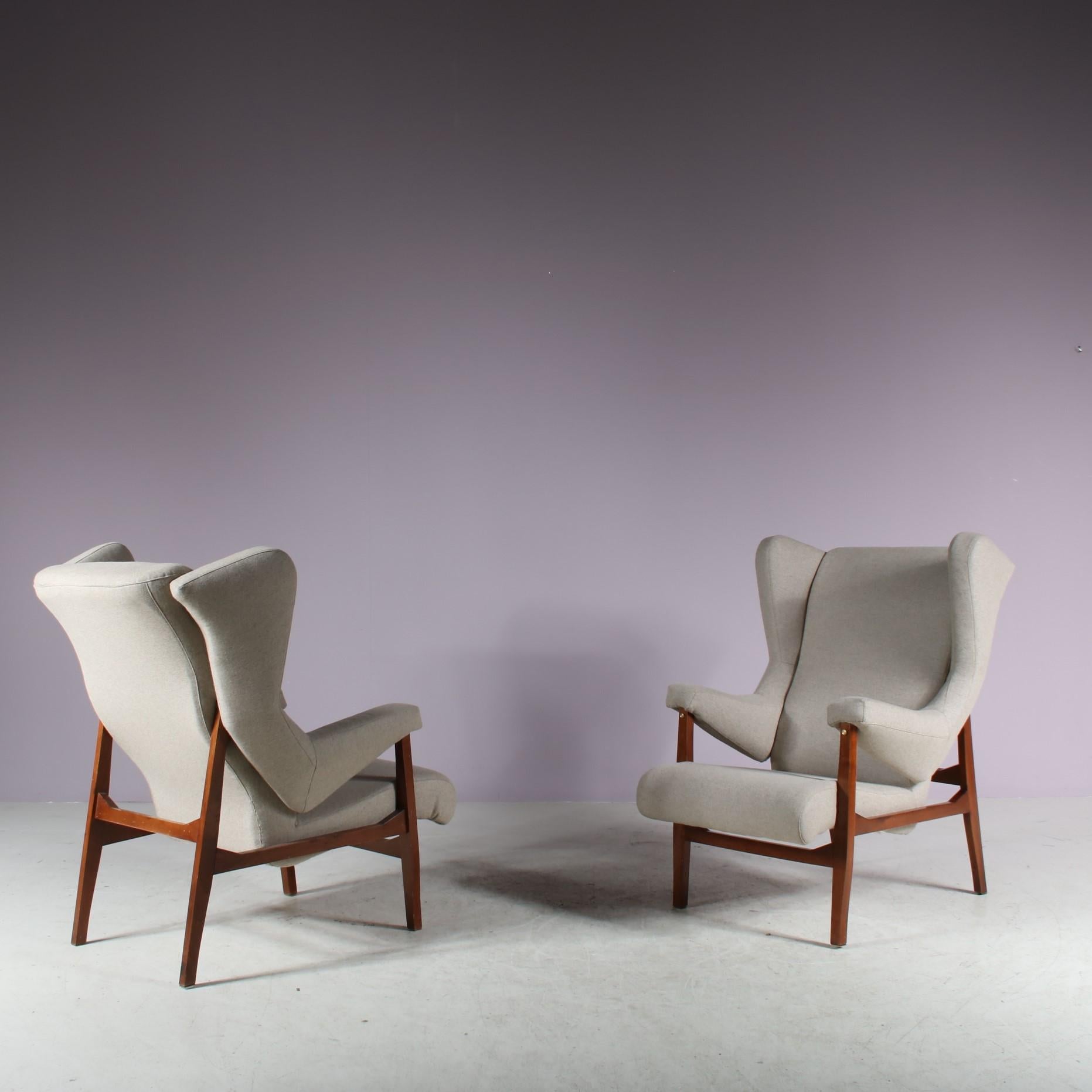 Very Rare Pair of Early “Fiorenza” Chairs by Franco Albini for Arflex, Italy 195 For Sale 1
