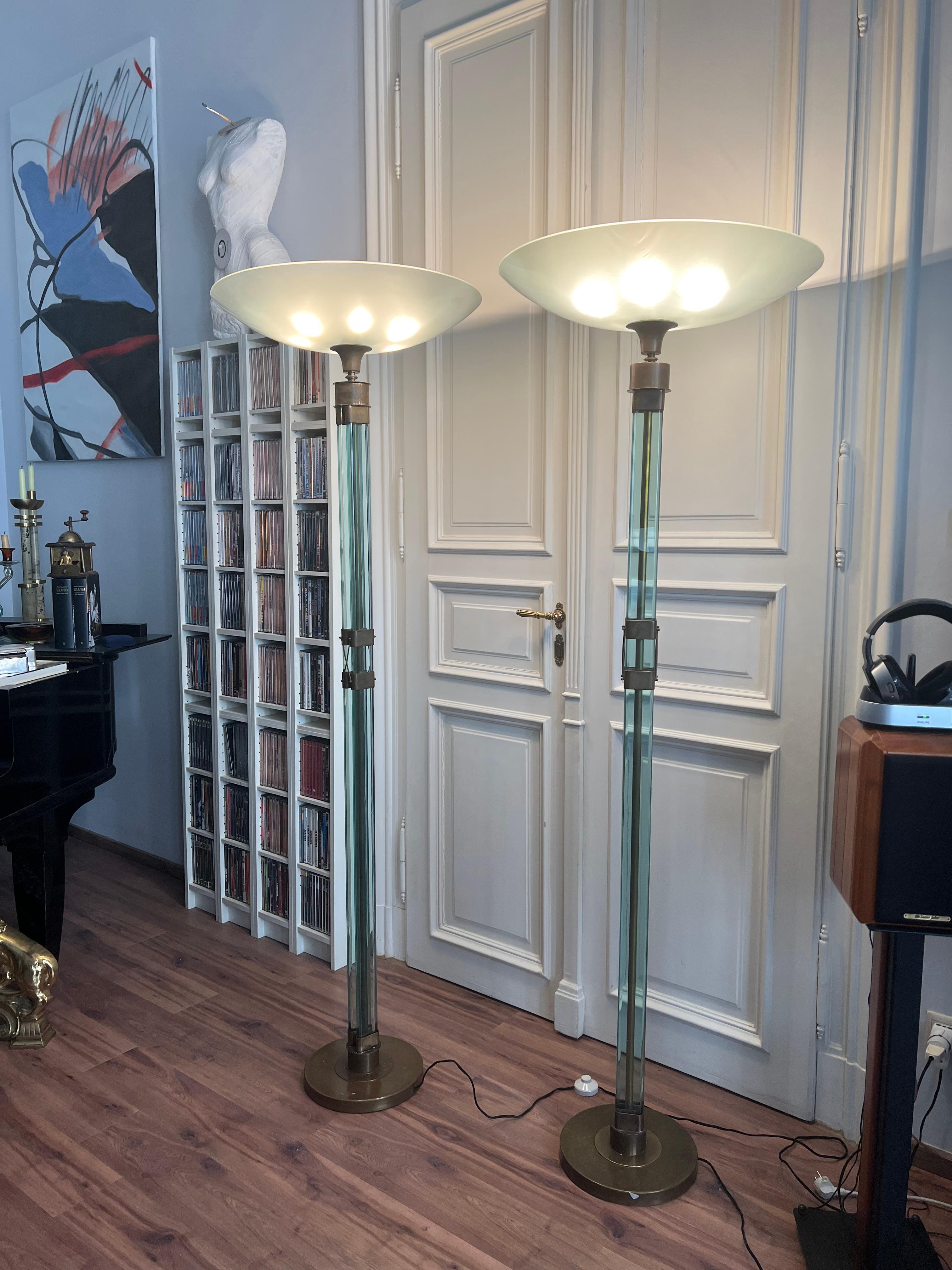 Very Rare Pair of Floor Lamps Fontana Arte, 1940 For Sale 11