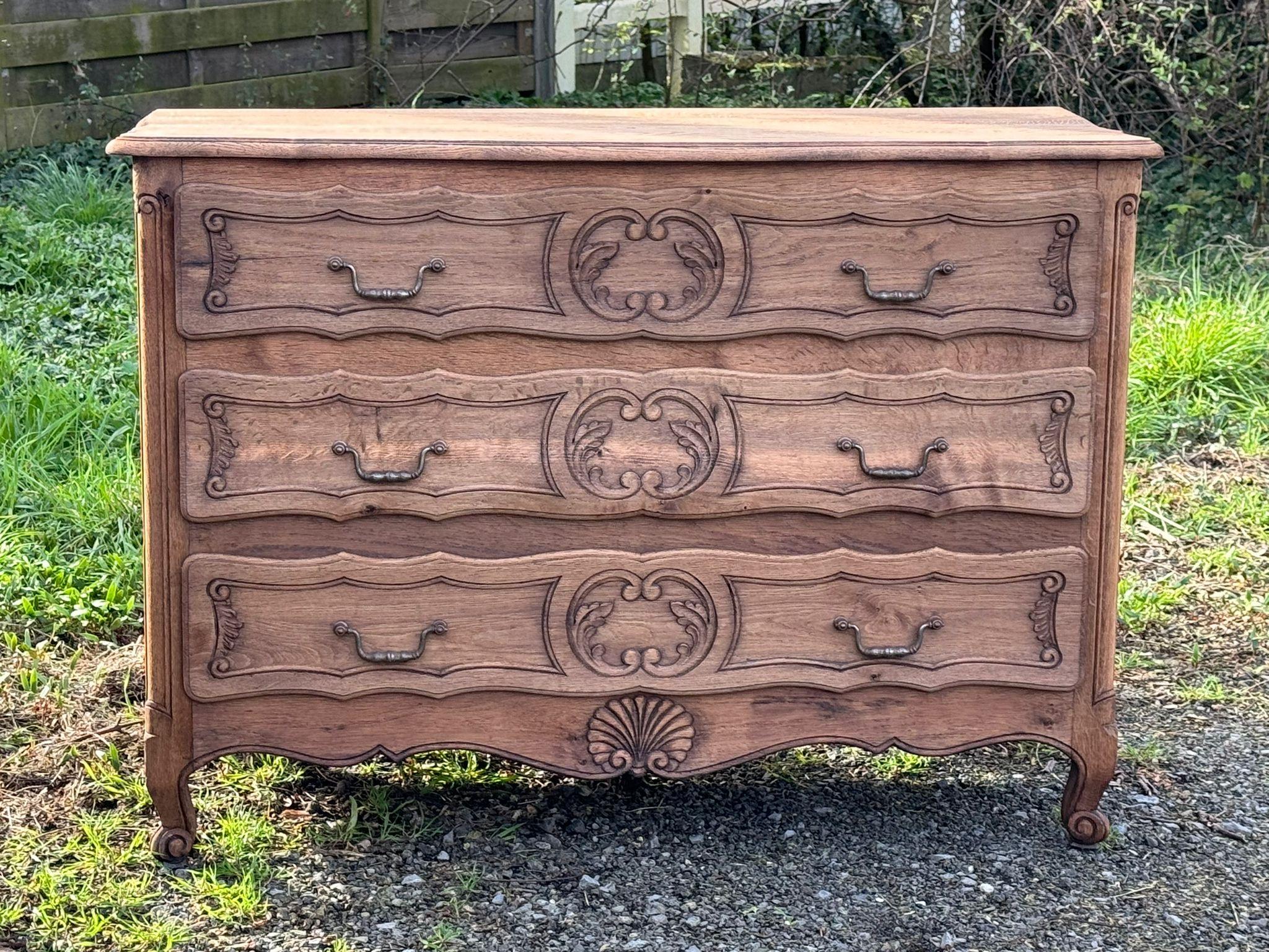 Very Rare Pair of French Bleached Oak Chests of Drawers For Sale 8