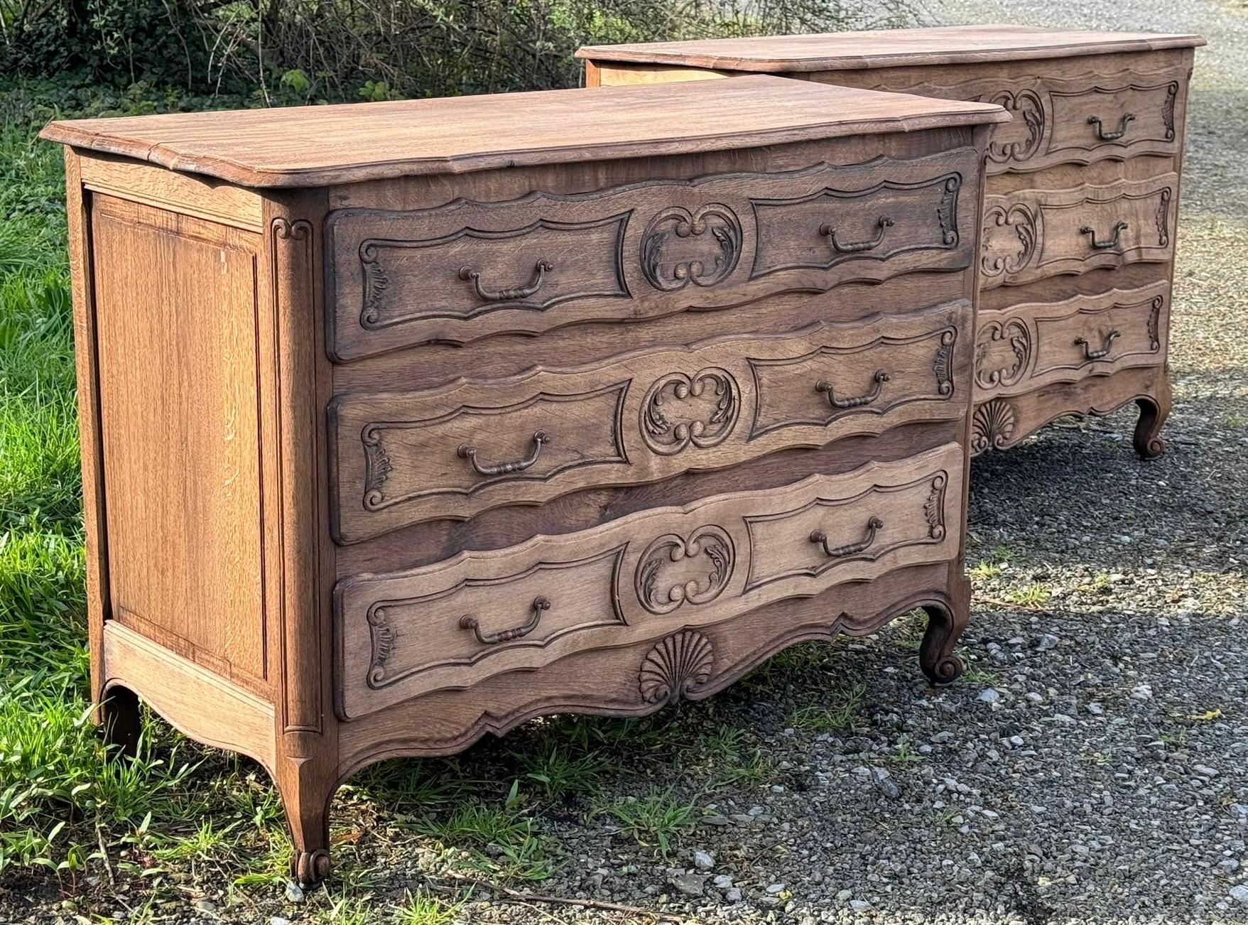 Very Rare Pair of French Bleached Oak Chests of Drawers For Sale 10