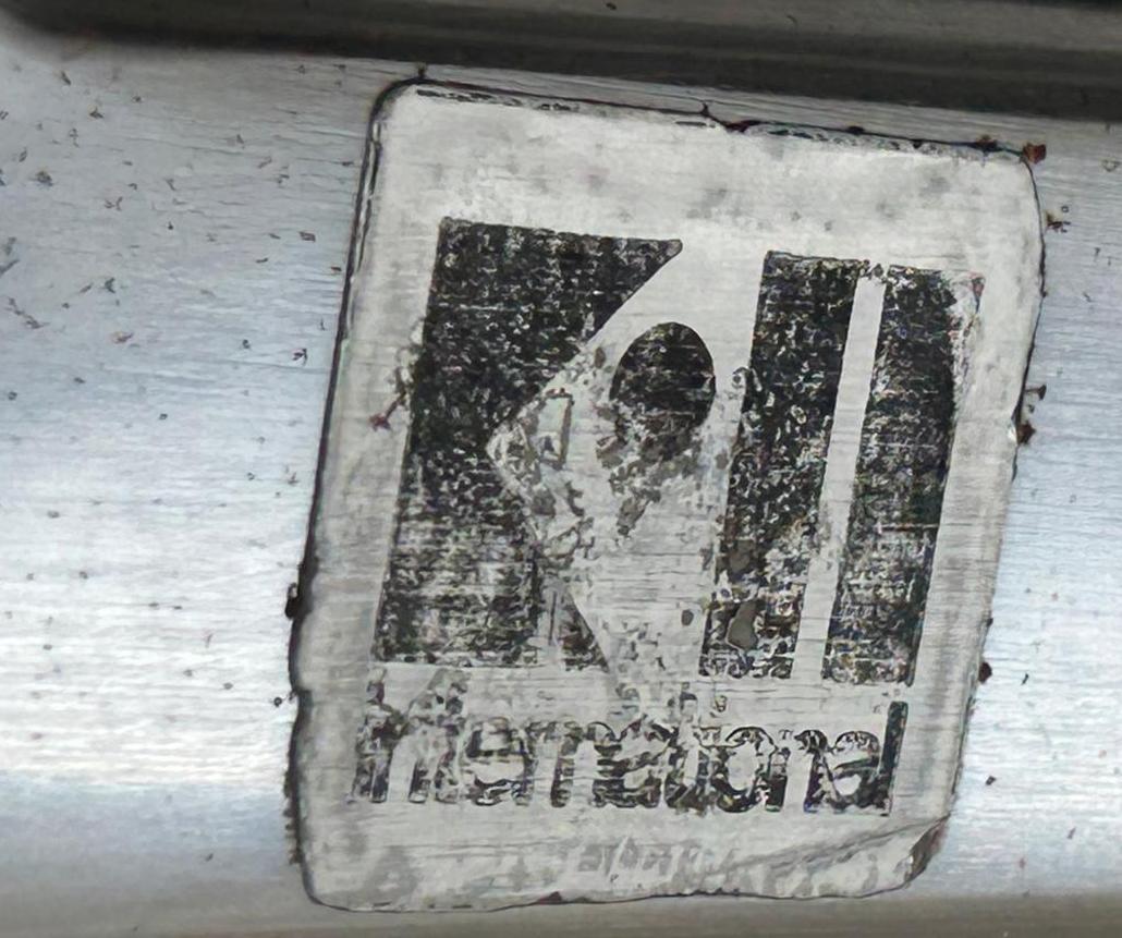 20th Century Very Rare Pair of Kastholm & Fabricius FK82 or 'x' Chairs for Alfred Kill For Sale