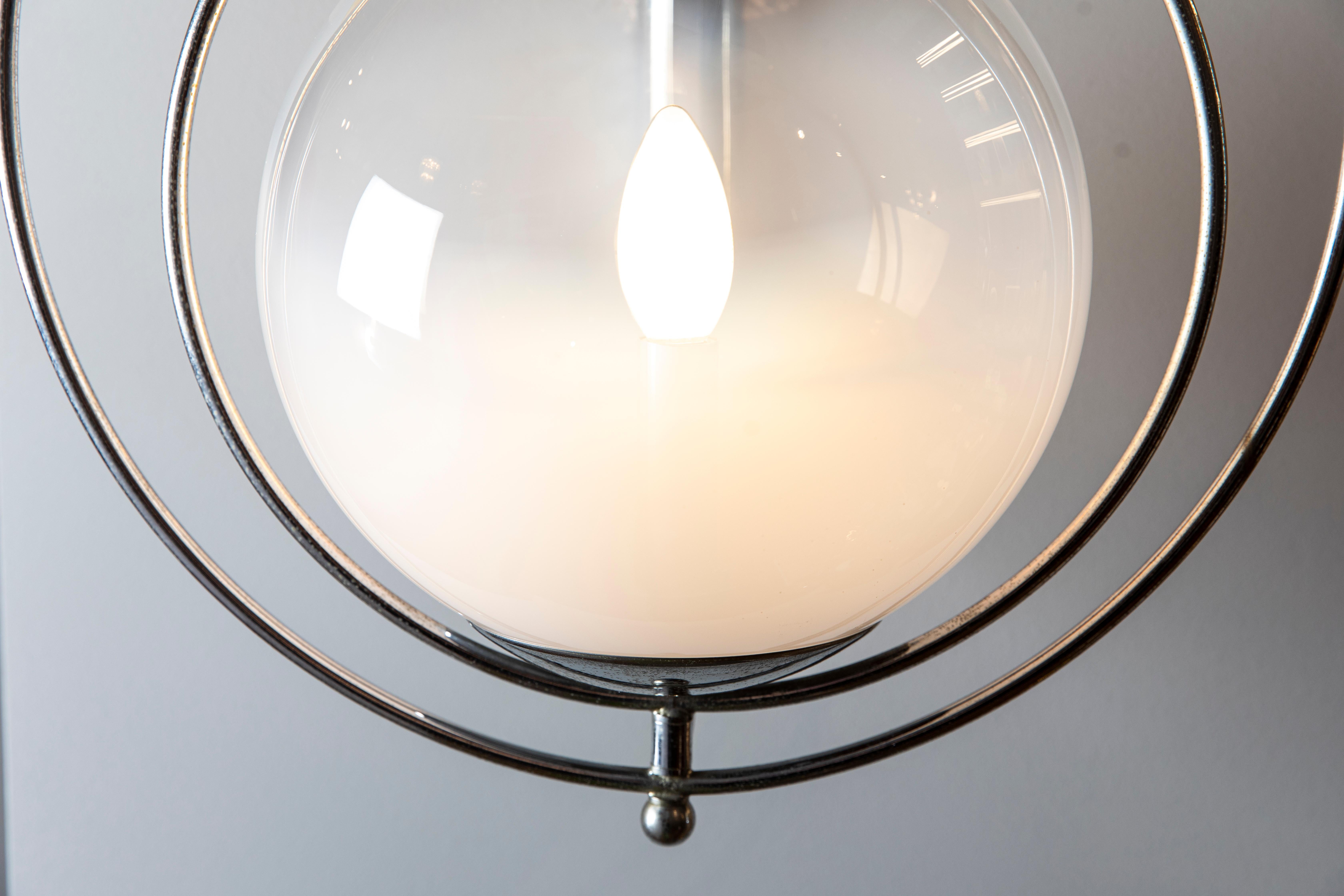 Mid-Century Modern Très rare paire d'appliques Murano en verre de Murano et acier en vente