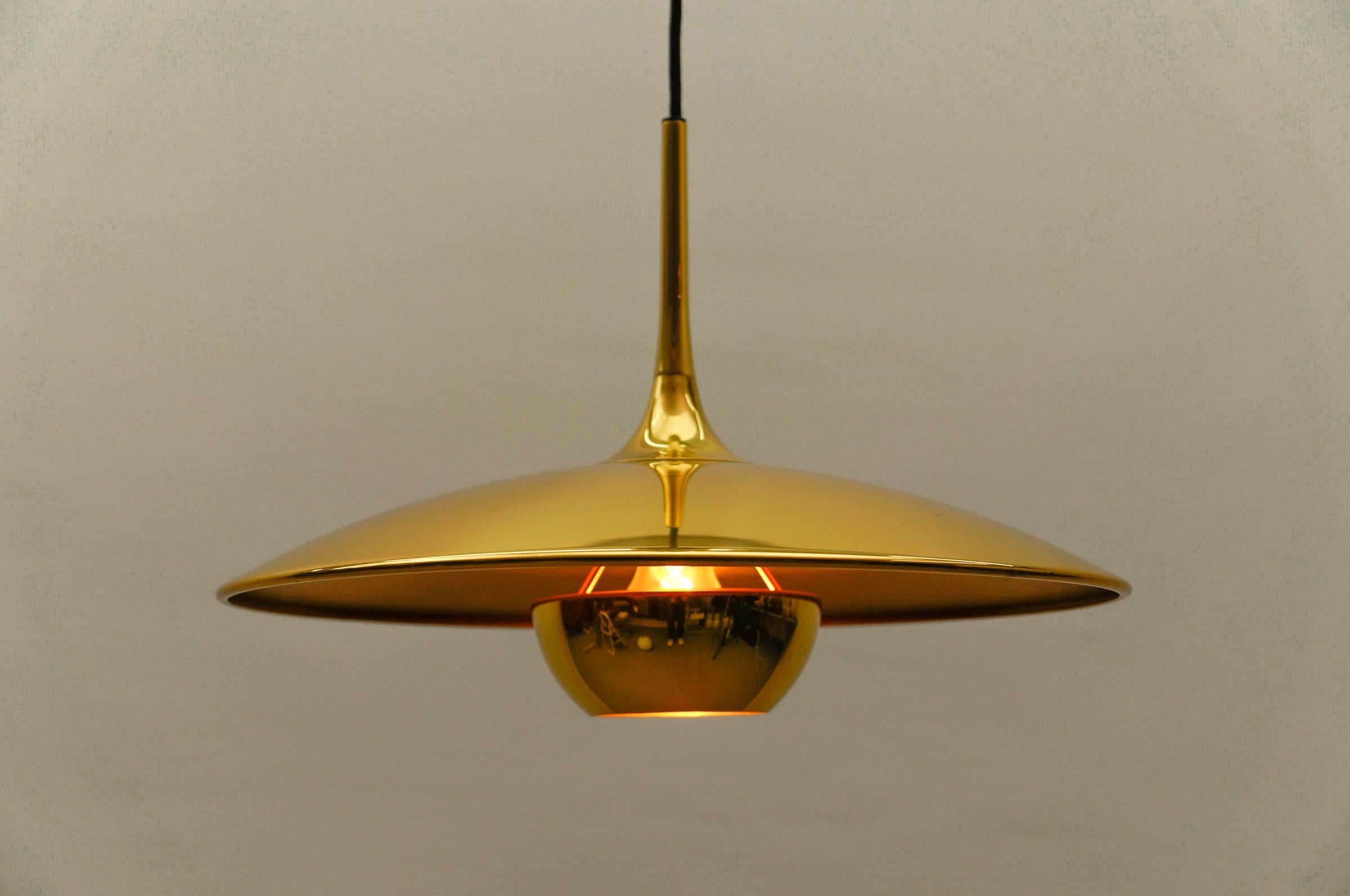 Graziosa lampada a sospensione Florian Schulz Onos, Germania, anni '70 In condizioni buone in vendita a Nürnberg, Bayern