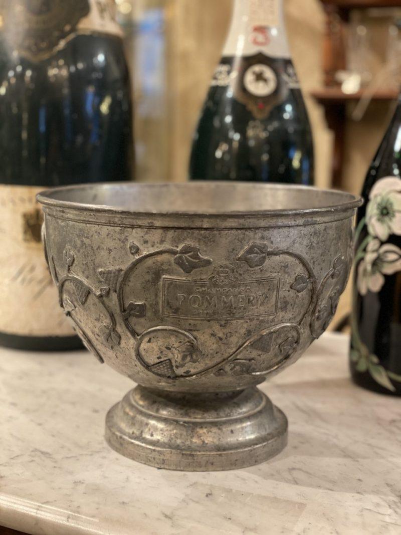 Extremely rare and therefore sought-after bowl-shaped champagne cooler / bucket, from the well-regarded champagne house Pommery, founded in Reims and whose roots go all the way back to 1858.

Designed and crafted in solid quality pewter with a