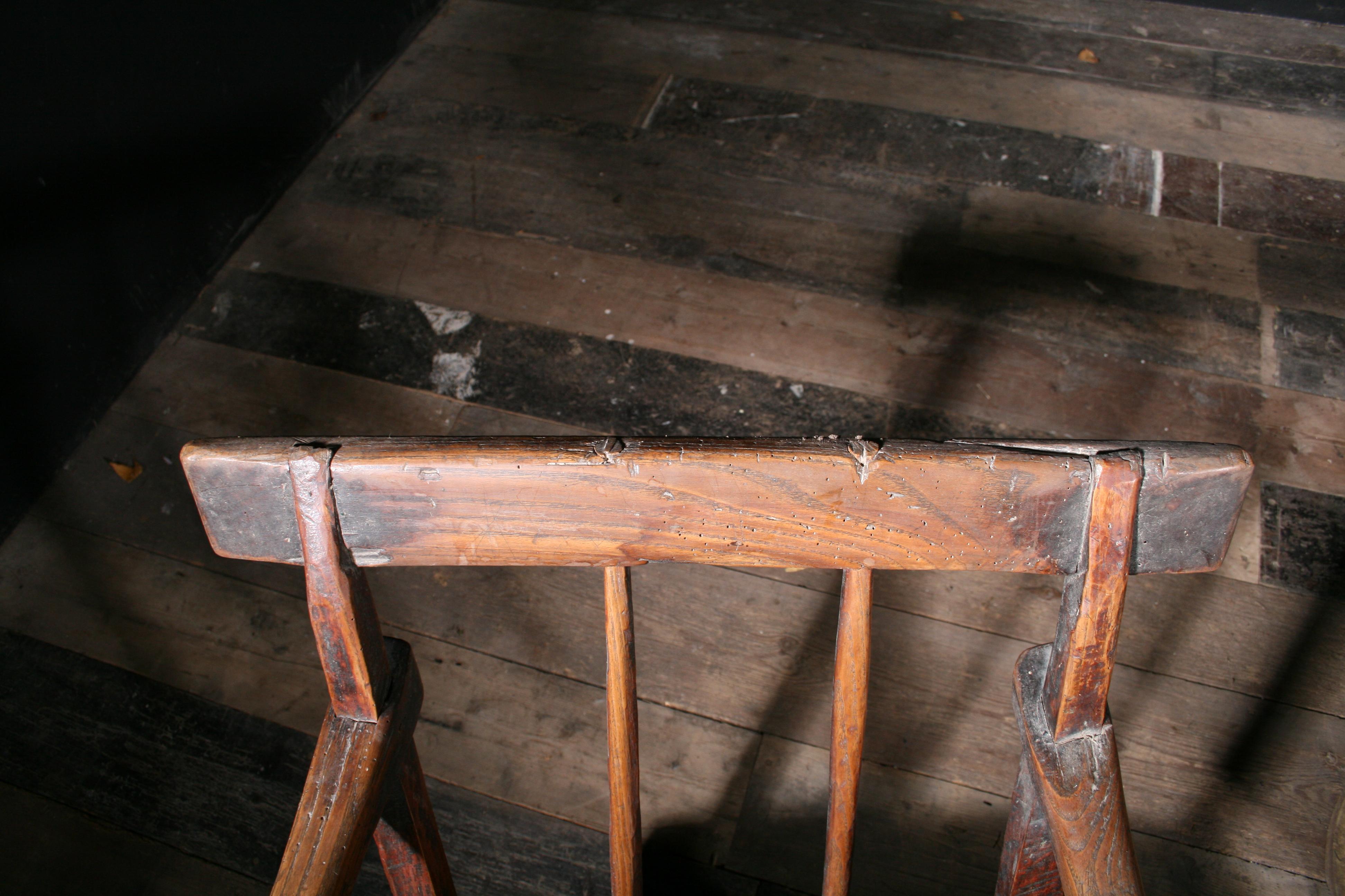 Très rare chaise de haie primitive irlandaise en vente 8