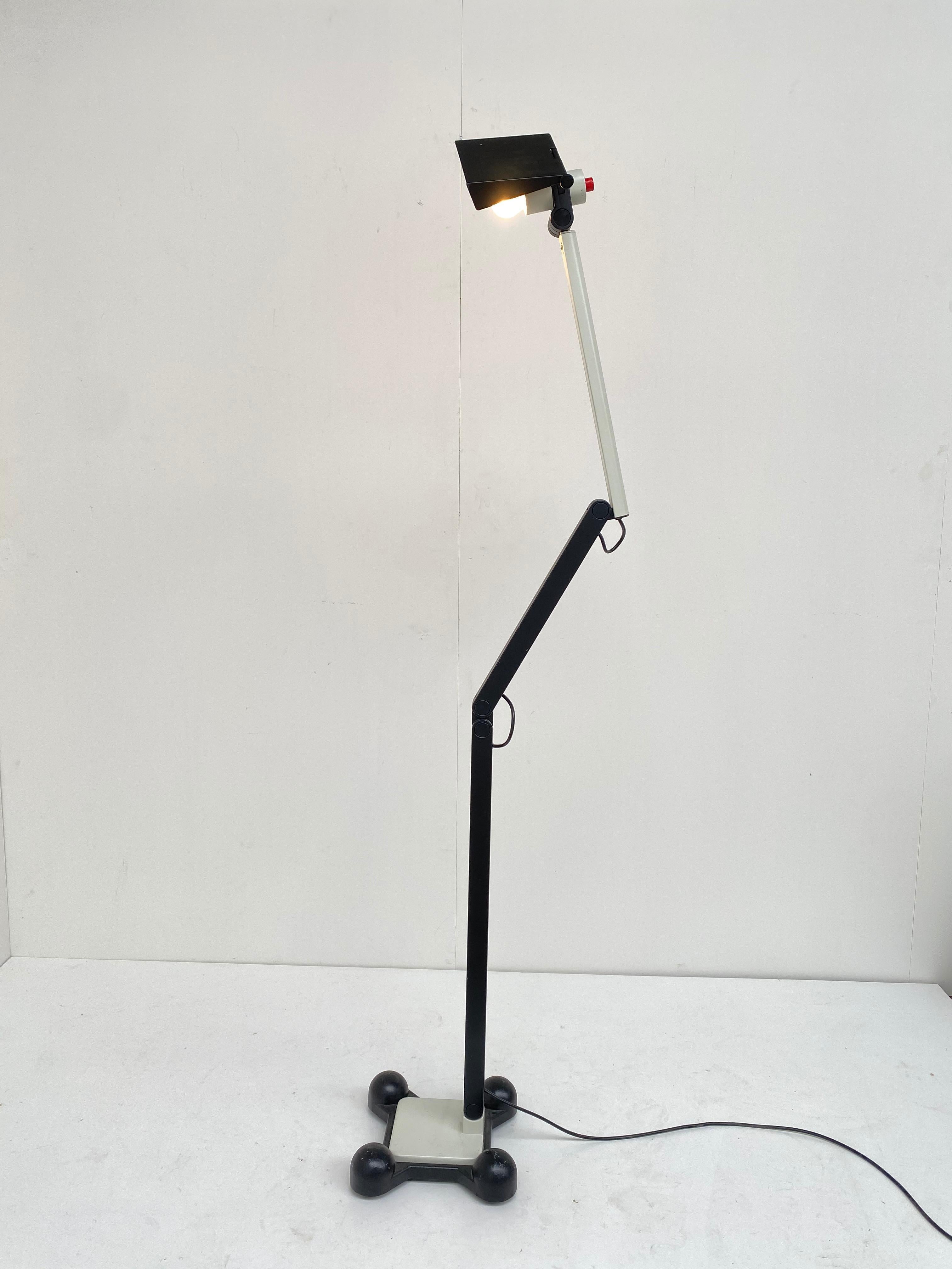 Very Rare Published Ettore Sottsass Jr. Design Floor Lamp for Erco Germany, 1973 4