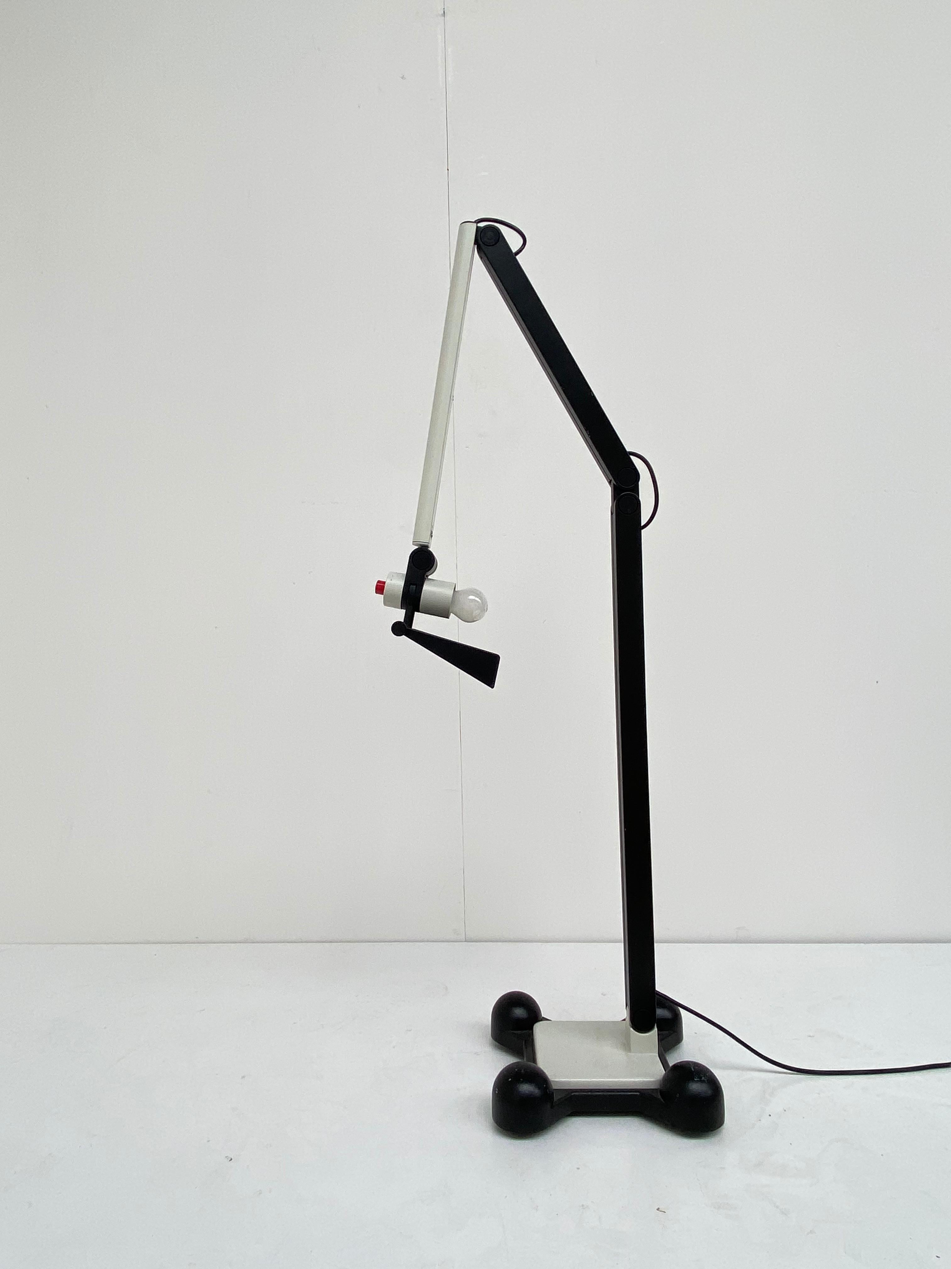 Very Rare Published Ettore Sottsass Jr. Design Floor Lamp for Erco Germany, 1973 10