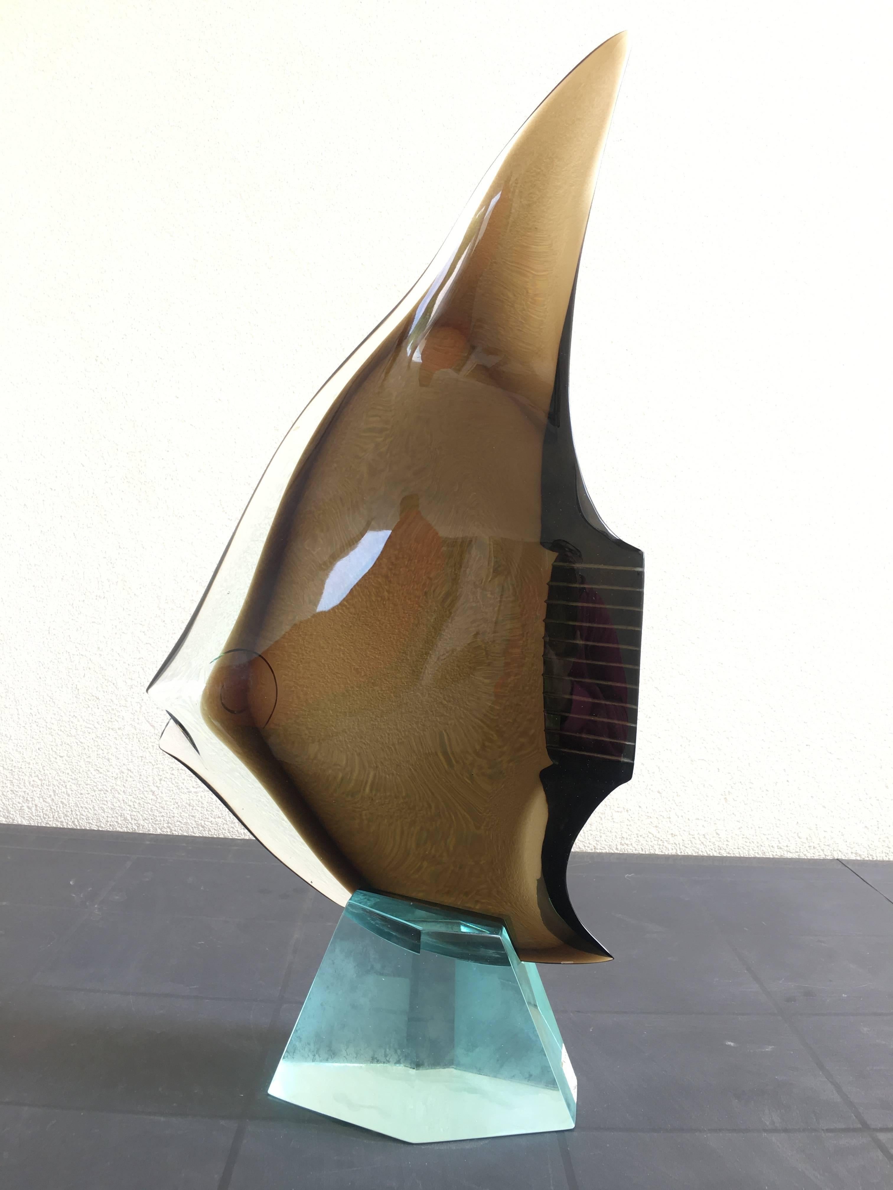 
Extraordinaire sculpture du maître du verre de Murano. Pièce de musée.
Publié dans le catalogue : Seguso vetro d'arte Objets en verre de Murano (1972-1973) par Marc Heiremans

