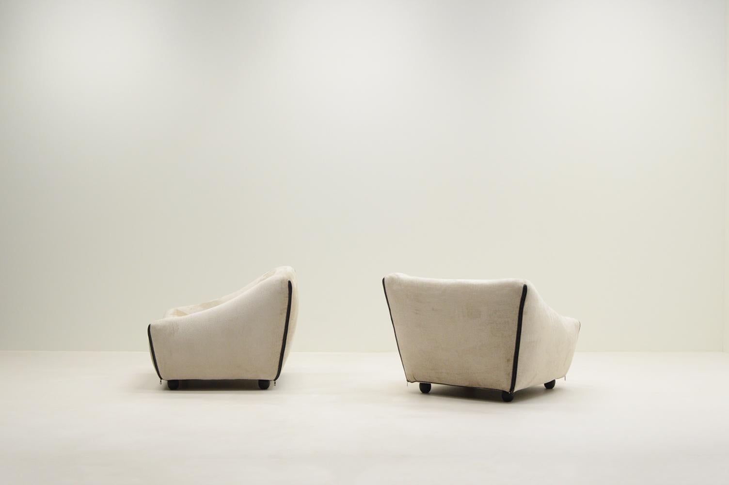 Sehr seltene Nuvola-Stühle in Set von Gerard van de Berg für Artifort, Niederlande, 1990er Jahre (Moderne der Mitte des Jahrhunderts) im Angebot