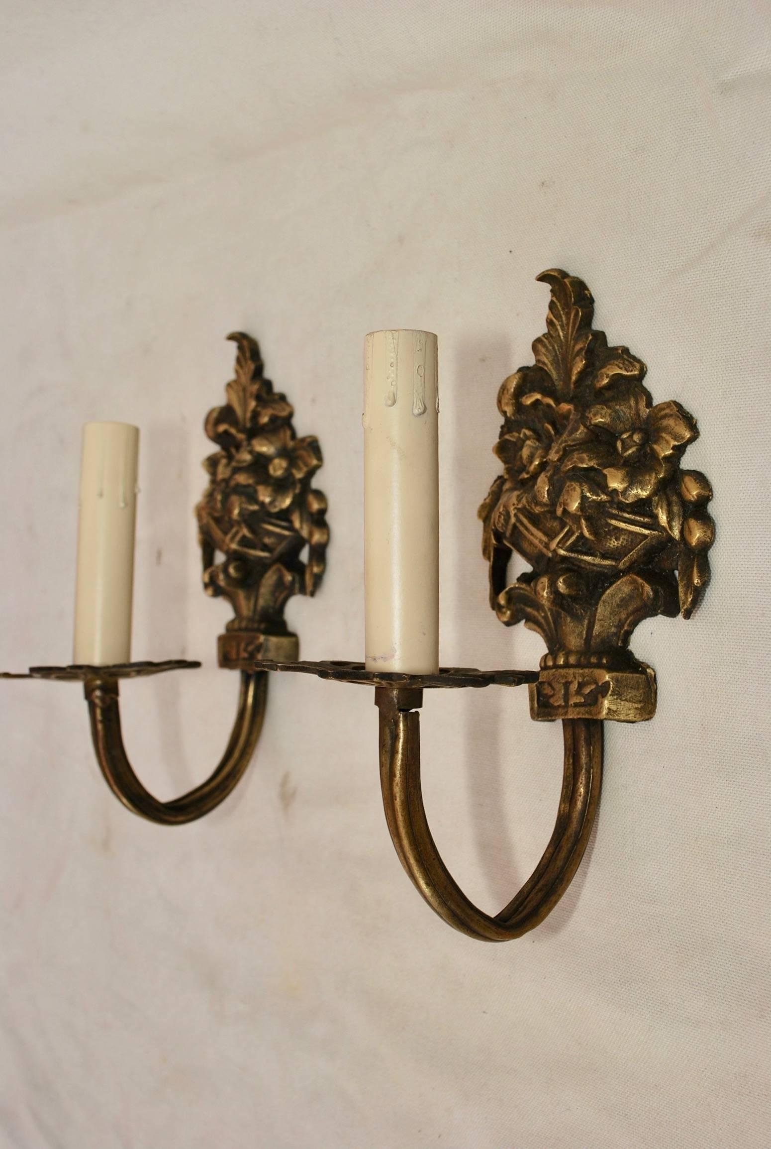 Very Rare Set of 22 French Brass Sconces, 18 Double Arms, Four Single Arm In Good Condition For Sale In Los Angeles, CA