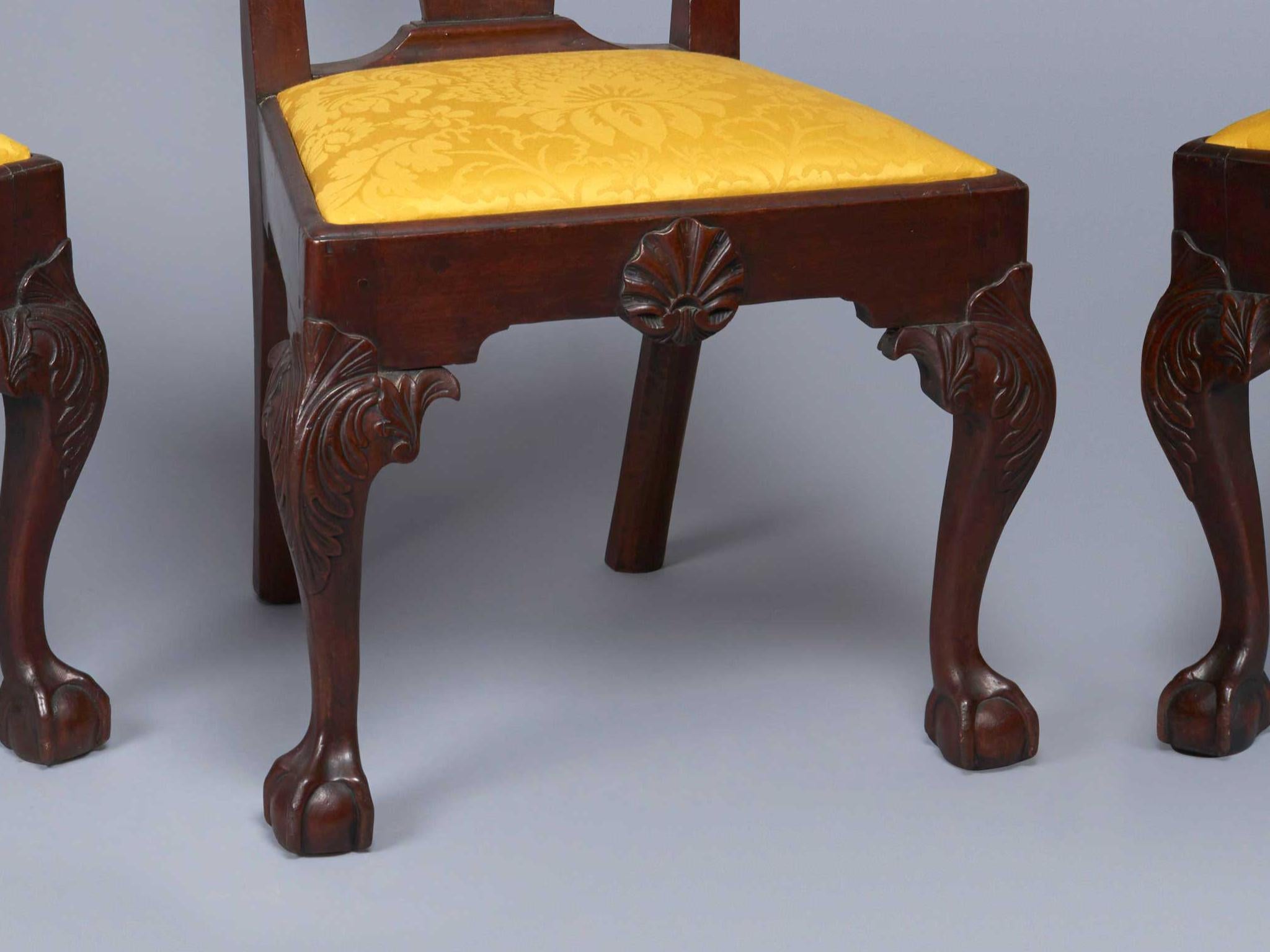 Chippendale Very Rare Set of Four Highly Carved Mahogany Side Chairs In Good Condition For Sale In West Chester, PA