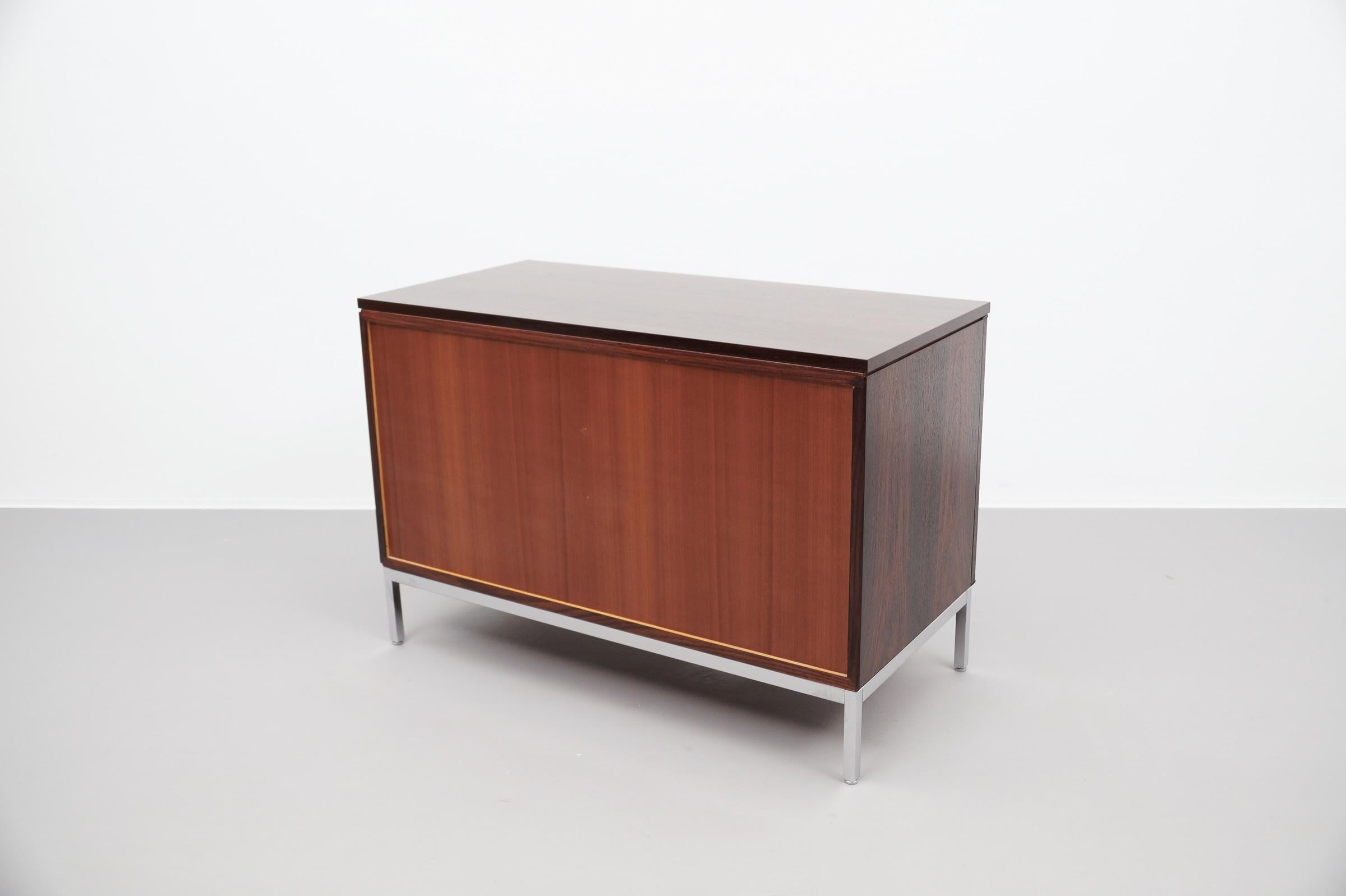 Rarísimo Aparador Florence Knoll Corto Wenge de Knoll International, años 60 en venta 3