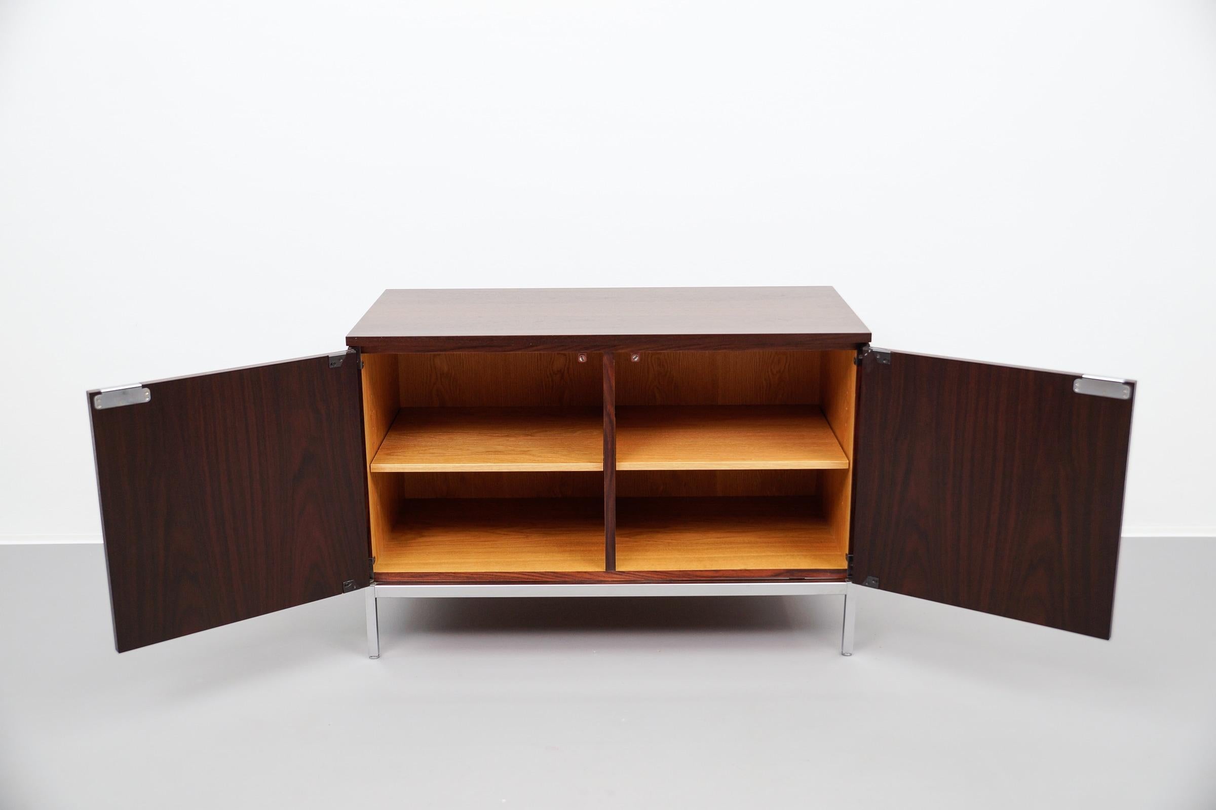 Rarísimo Aparador Florence Knoll Corto Wenge de Knoll International, años 60 en venta 5