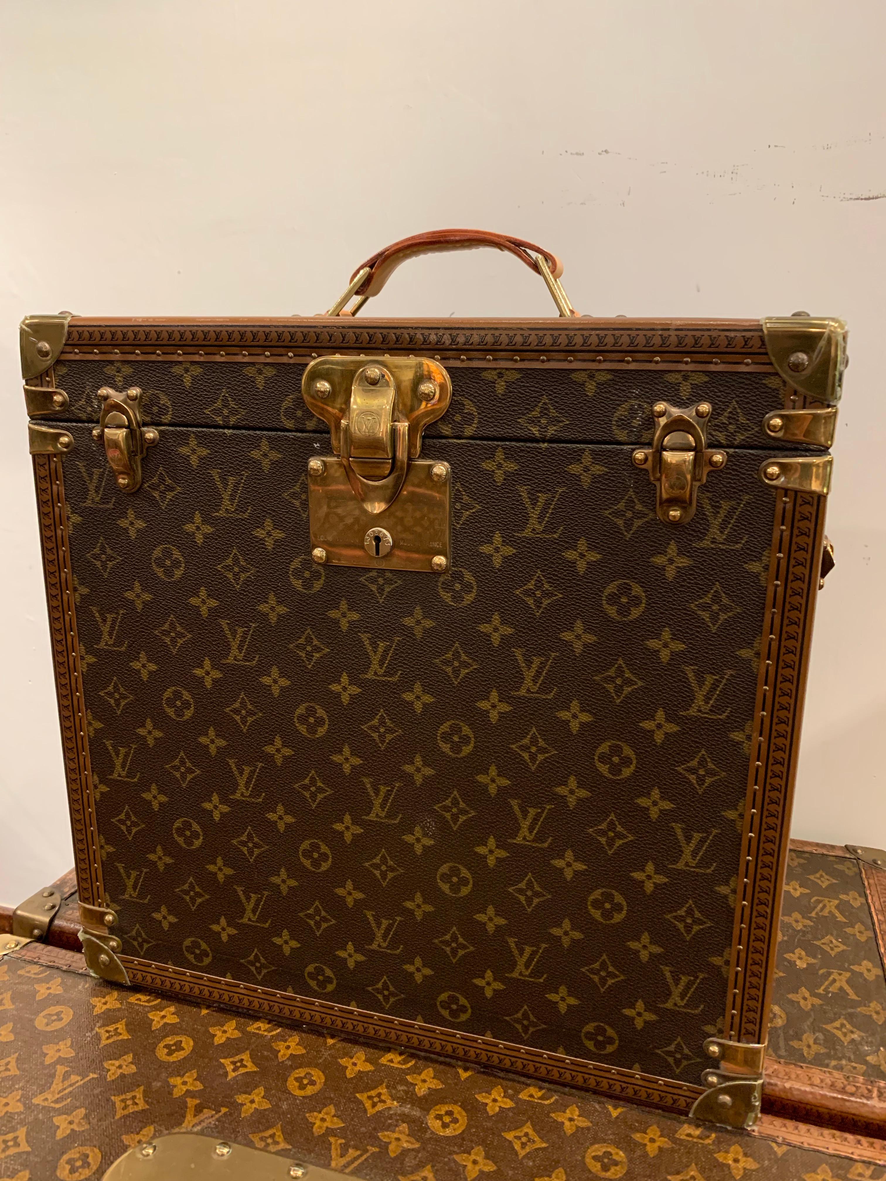 This very rare special order Louis Vuitton trunk to store Watches is immaculate as never used, with the still the Louis Vuitton plastic protection on the brass corners.

Louis Vuitton created just few of these trunks as it has to be ordered and it