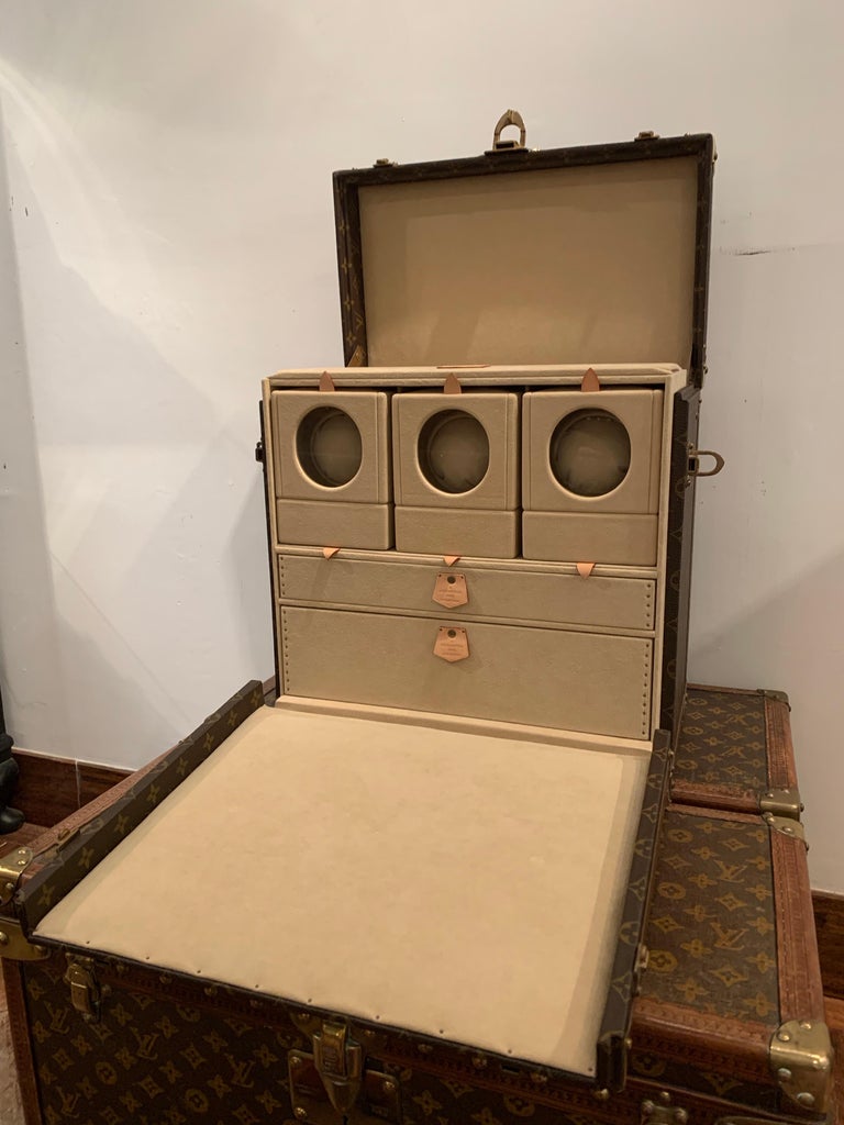 Old $14 Storage Box Turns Out To Be Rare Louis Vuitton Case Worth