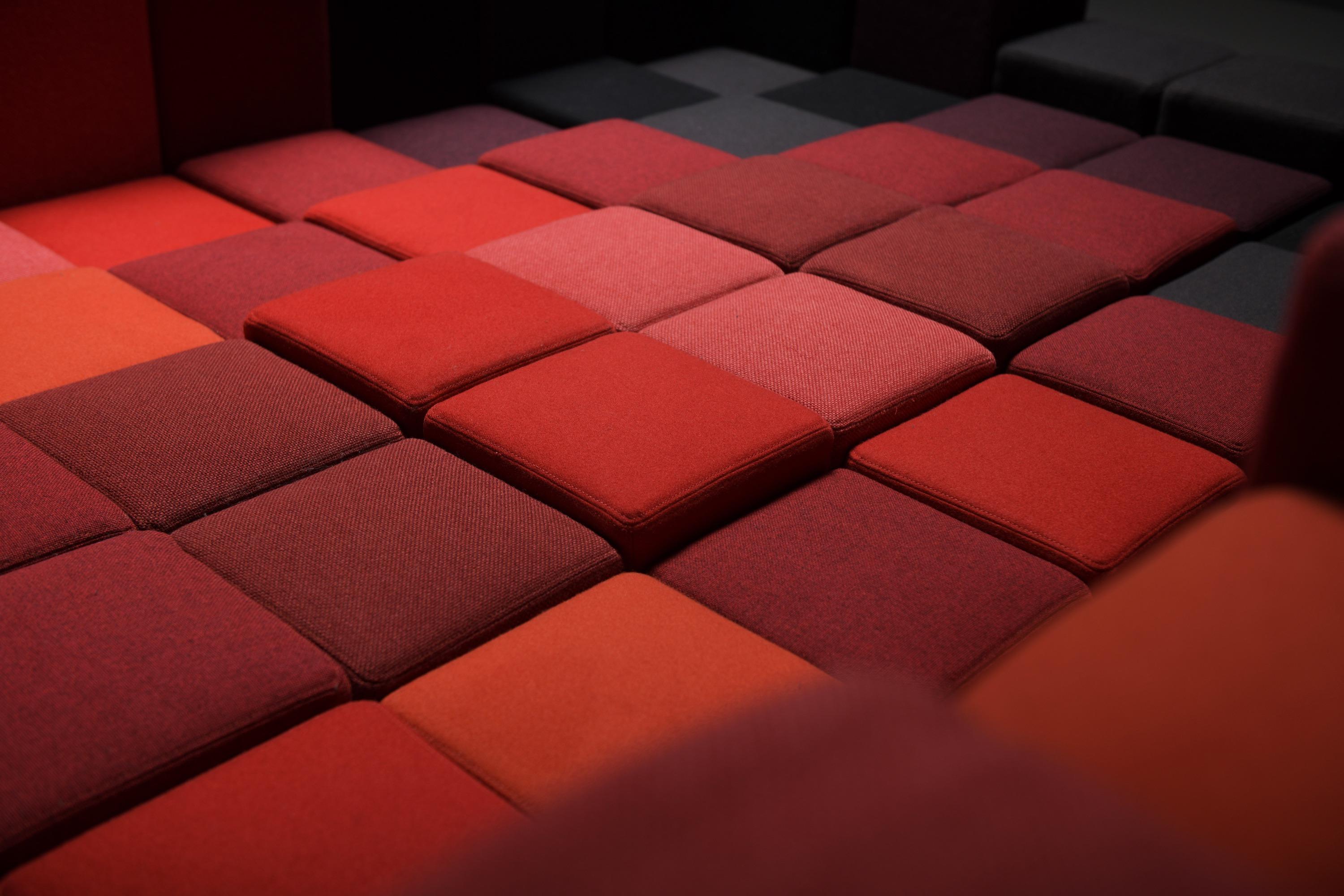Rarissimo, splendido e coloratissimo Divano italiano Do-Lo-Rez di Ron Arad per Moroso in vendita 9