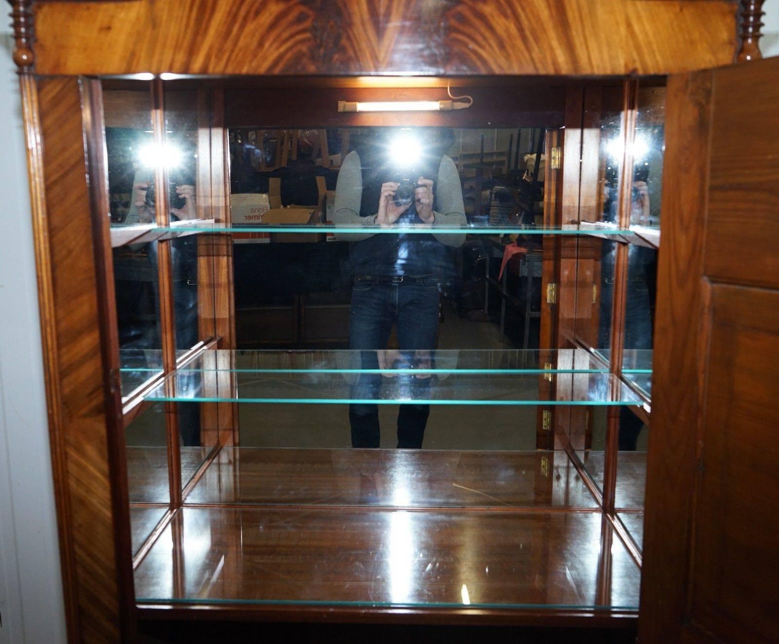 Very Rare Stunning Full Sized Walnut Victorian Drinks Cabinet and Internal Light 2