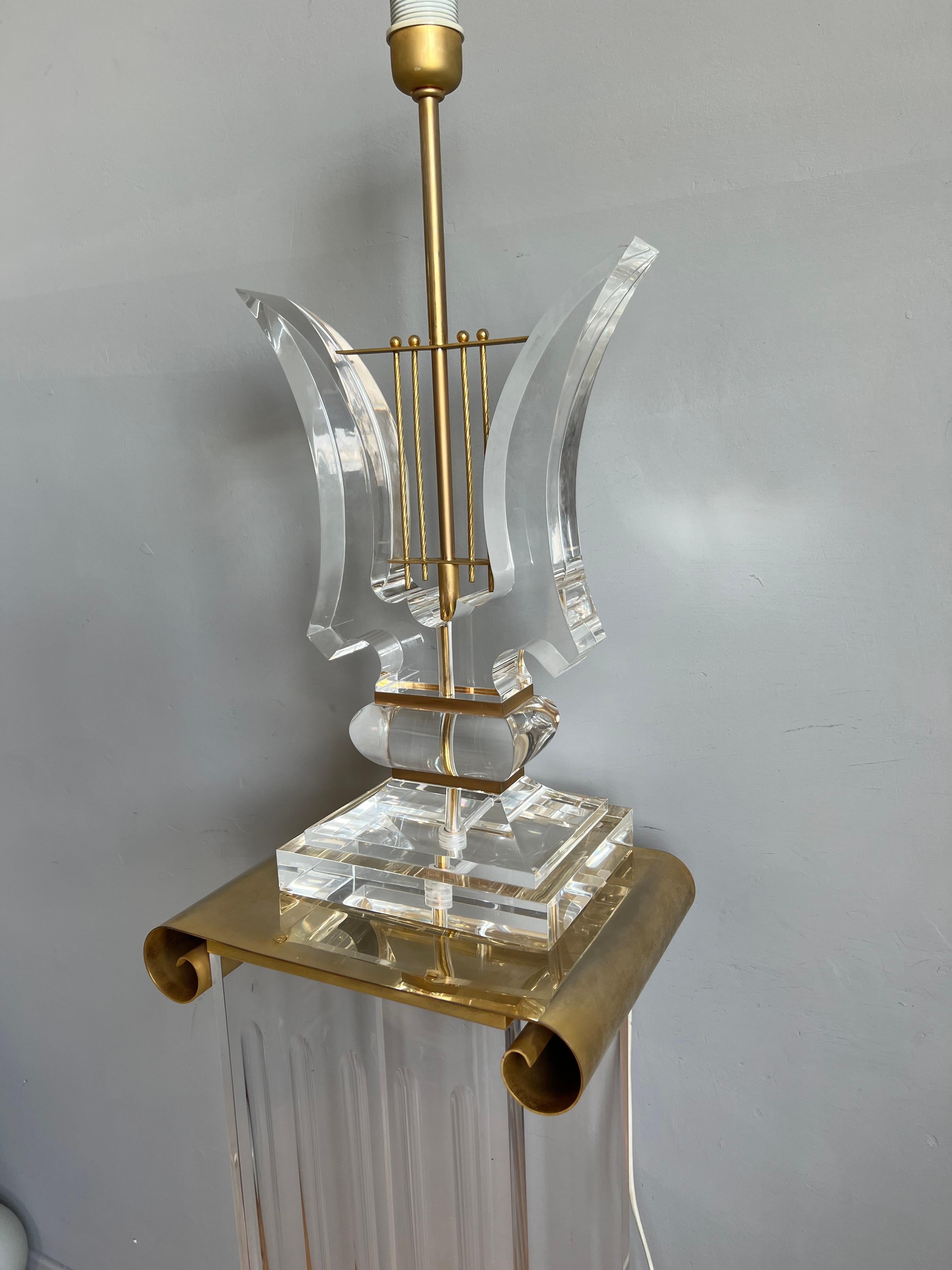  Rare & Stunning Mid Century Modern Lucite and Brass Pedestal Floor Lamp / Light For Sale 12