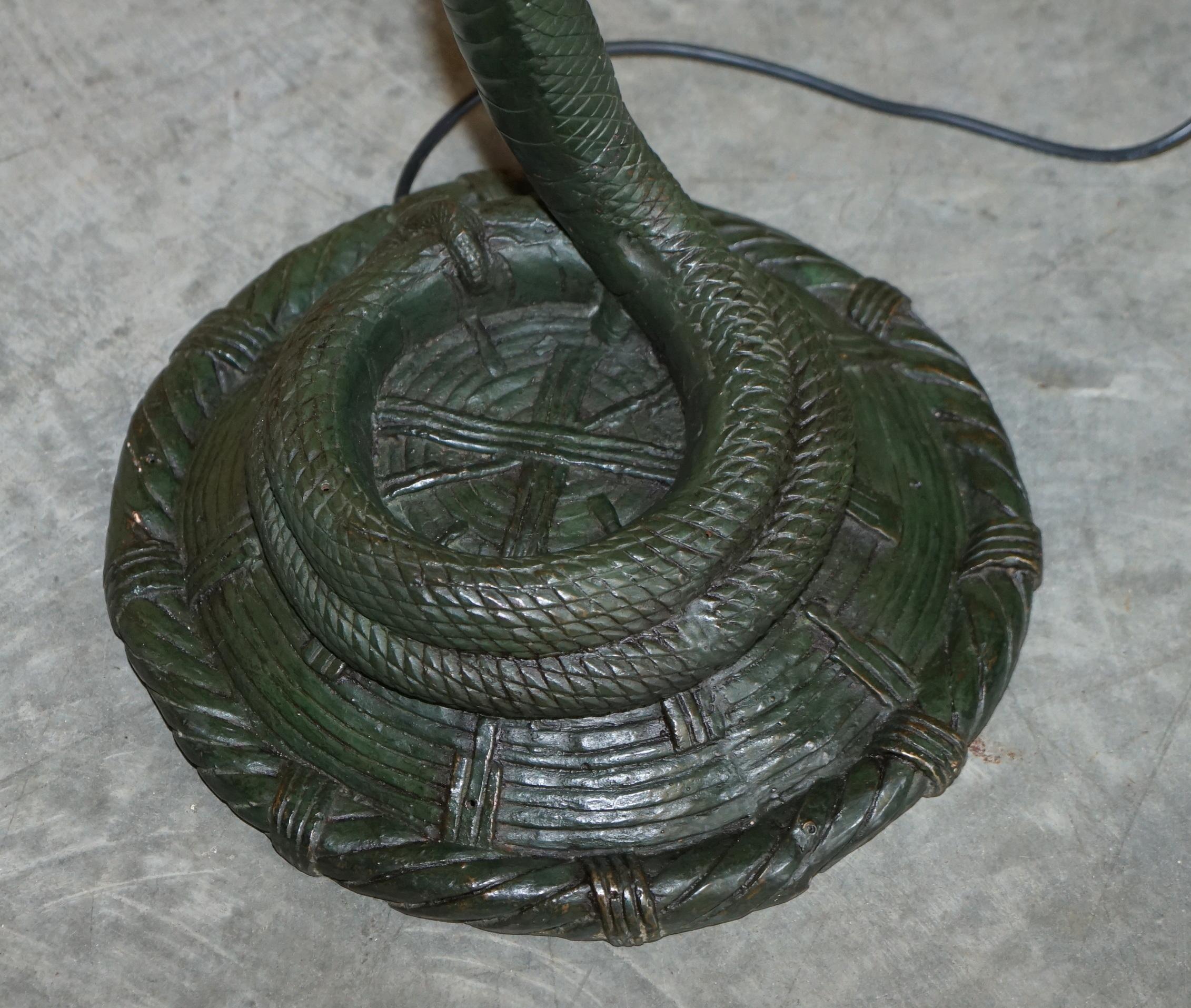 Very Rare Stunning Vintage Bronzed Snake Floor Standing Lamp After Edgar Brandt For Sale 3