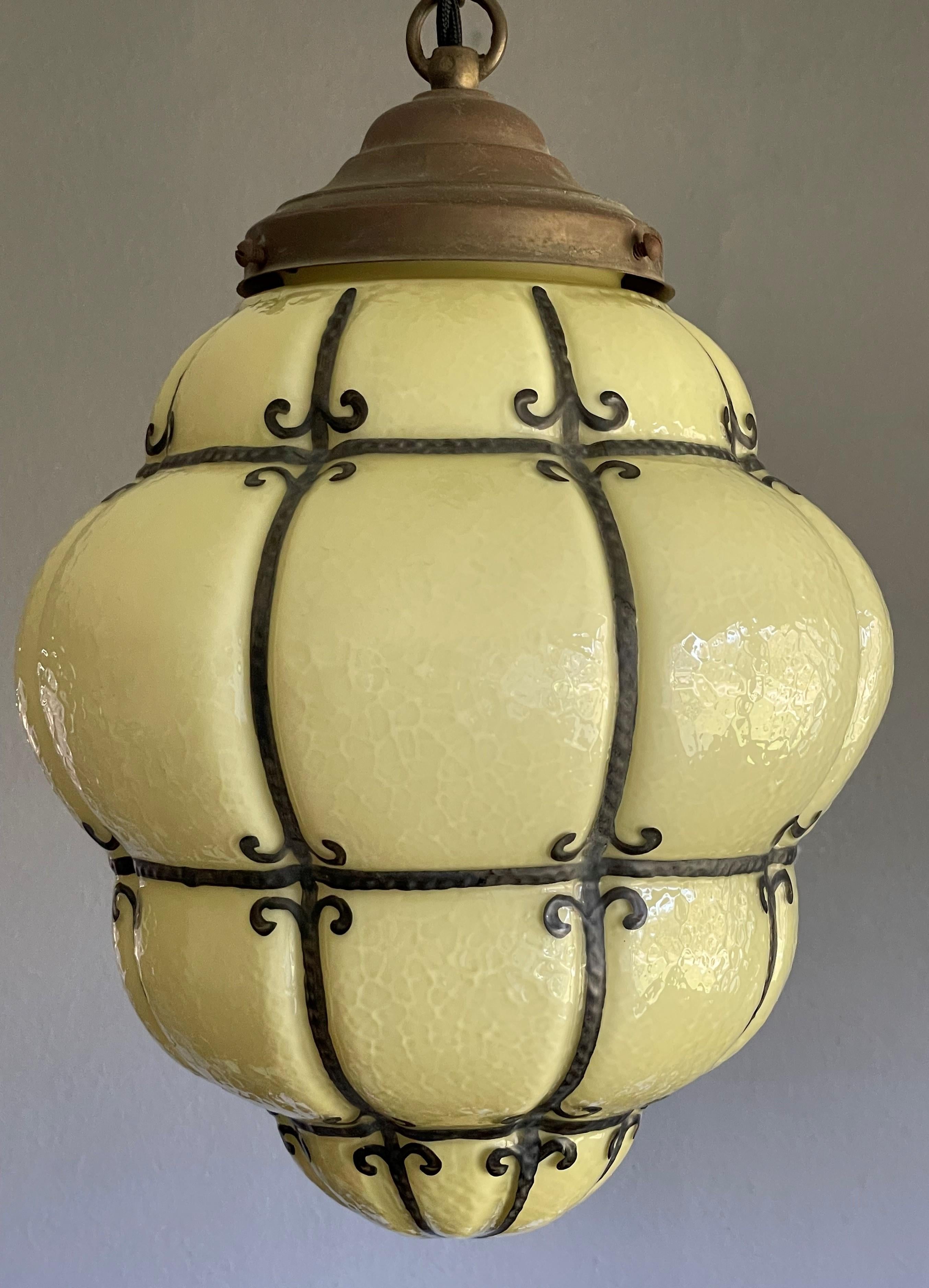 Very Rare & Stylish Mid-Century Lead Lined Venice Murano Pendant / Ceiling Lamp For Sale 10