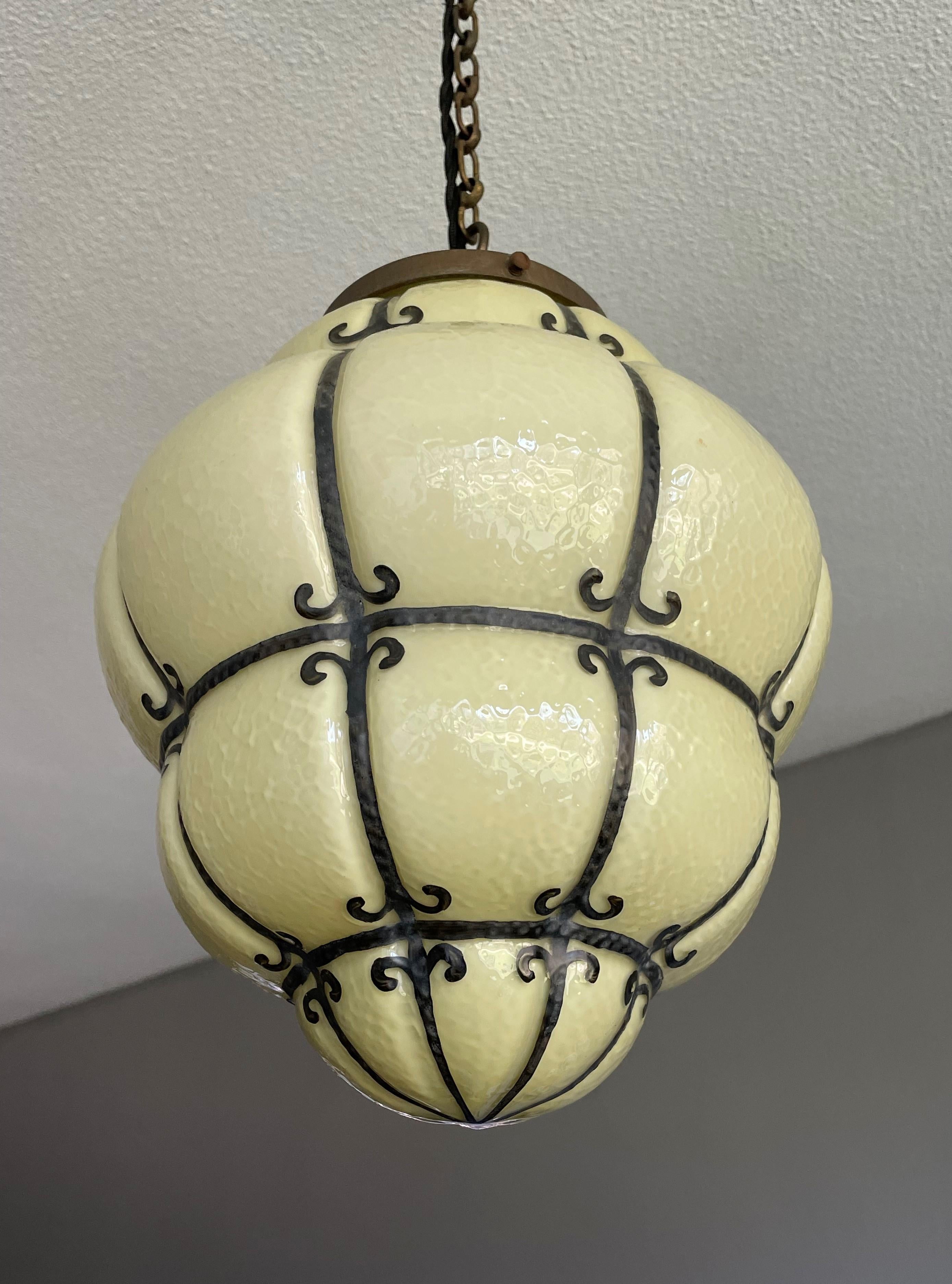 Very Rare & Stylish Mid-Century Lead Lined Venice Murano Pendant / Ceiling Lamp For Sale 1