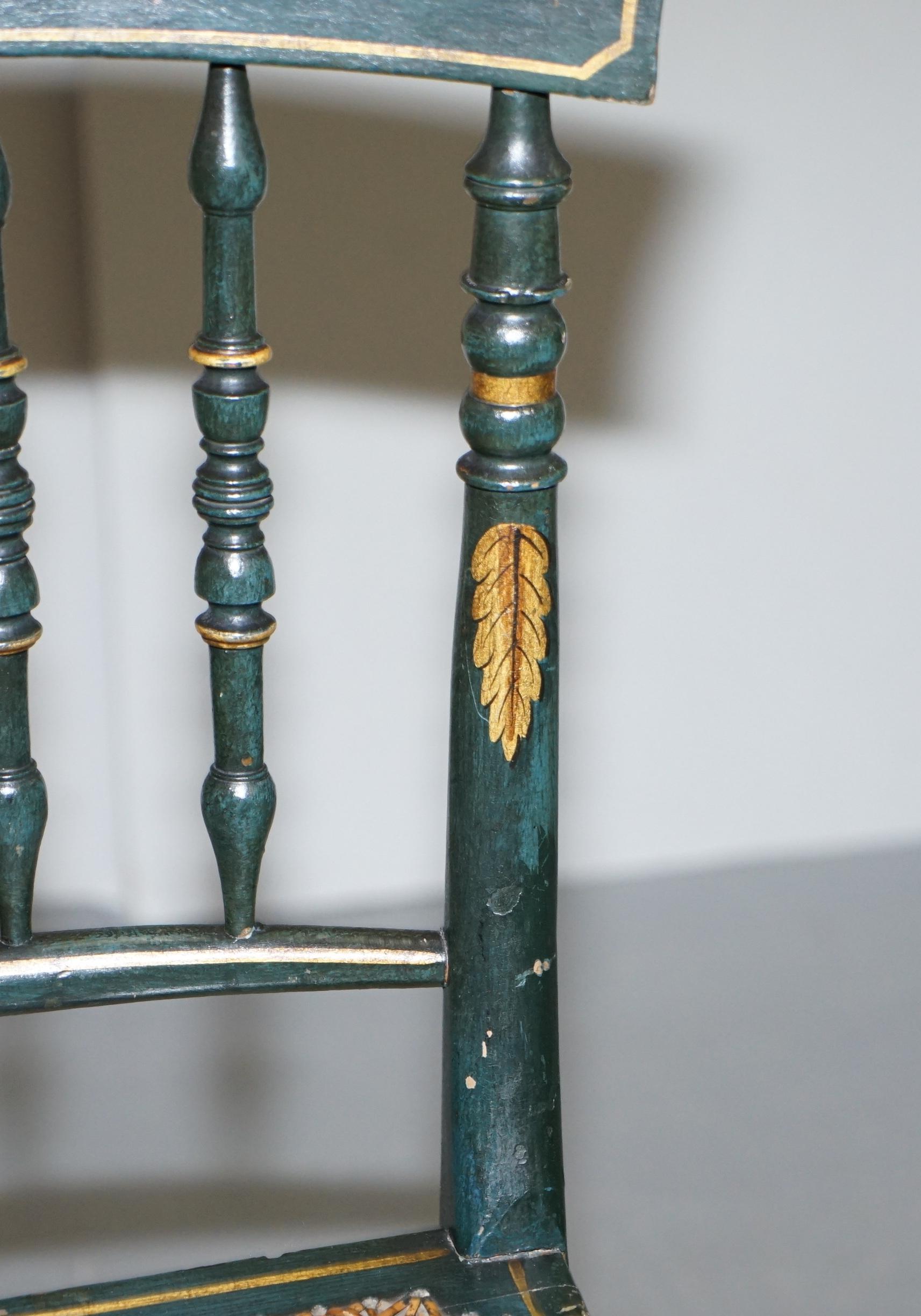 Seltene Garnitur aus vier handbemalten Bergere-Rattanstühlen im Regency-Stil um 1815 4 im Angebot 12