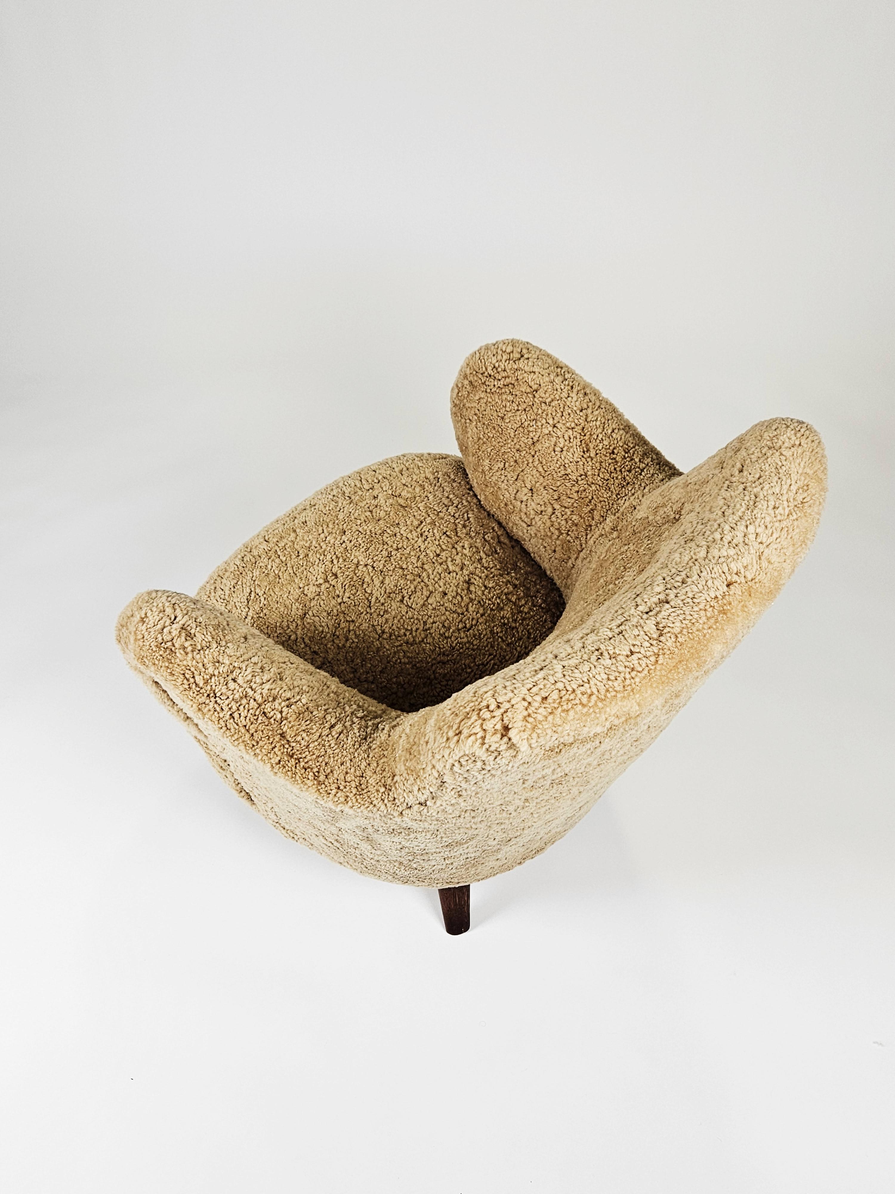 20th Century Very rare Swedish Modern lounge chair by Gustav Axel Berg, Sweden, 1940s For Sale