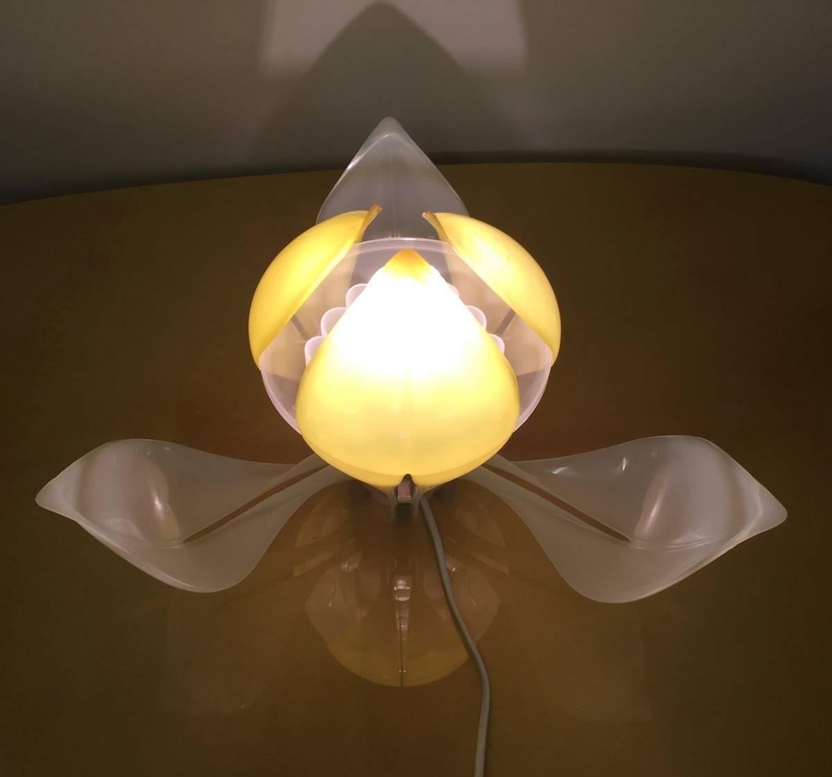 Sehr seltene Tischlampe von Günter Ssymmank NOS (Ende des 20. Jahrhunderts) im Angebot