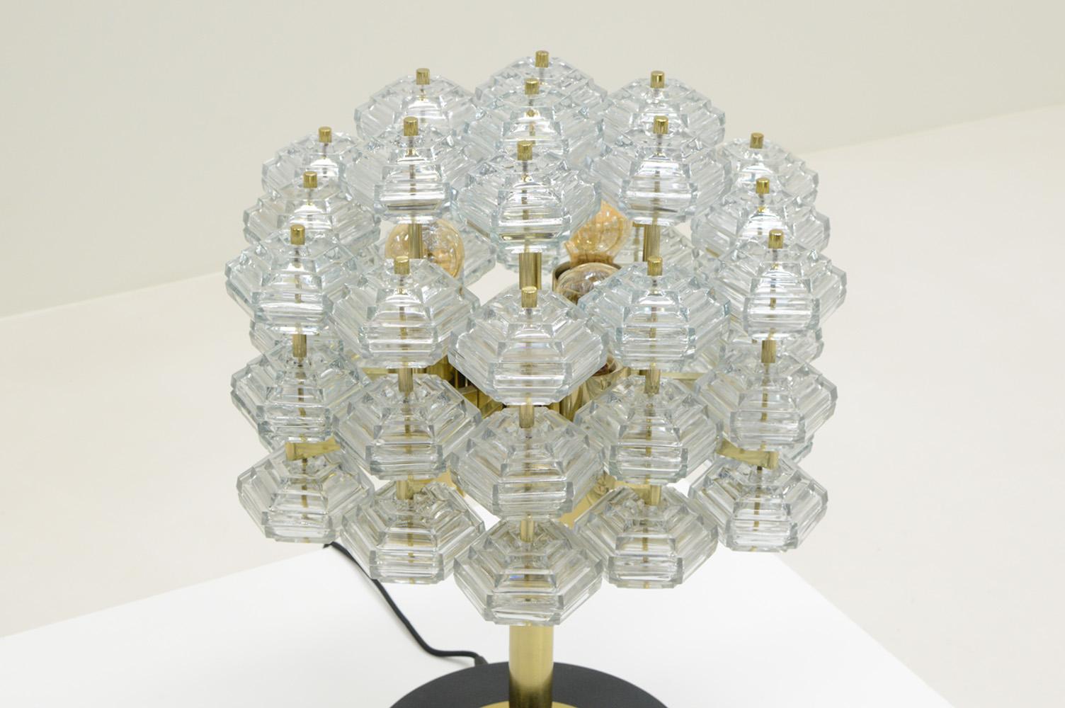 Très rare lampe de table de VEB leuchtenbau Leipzig, Allemagne, années 1960 Bon état - En vente à Landgraaf, NL
