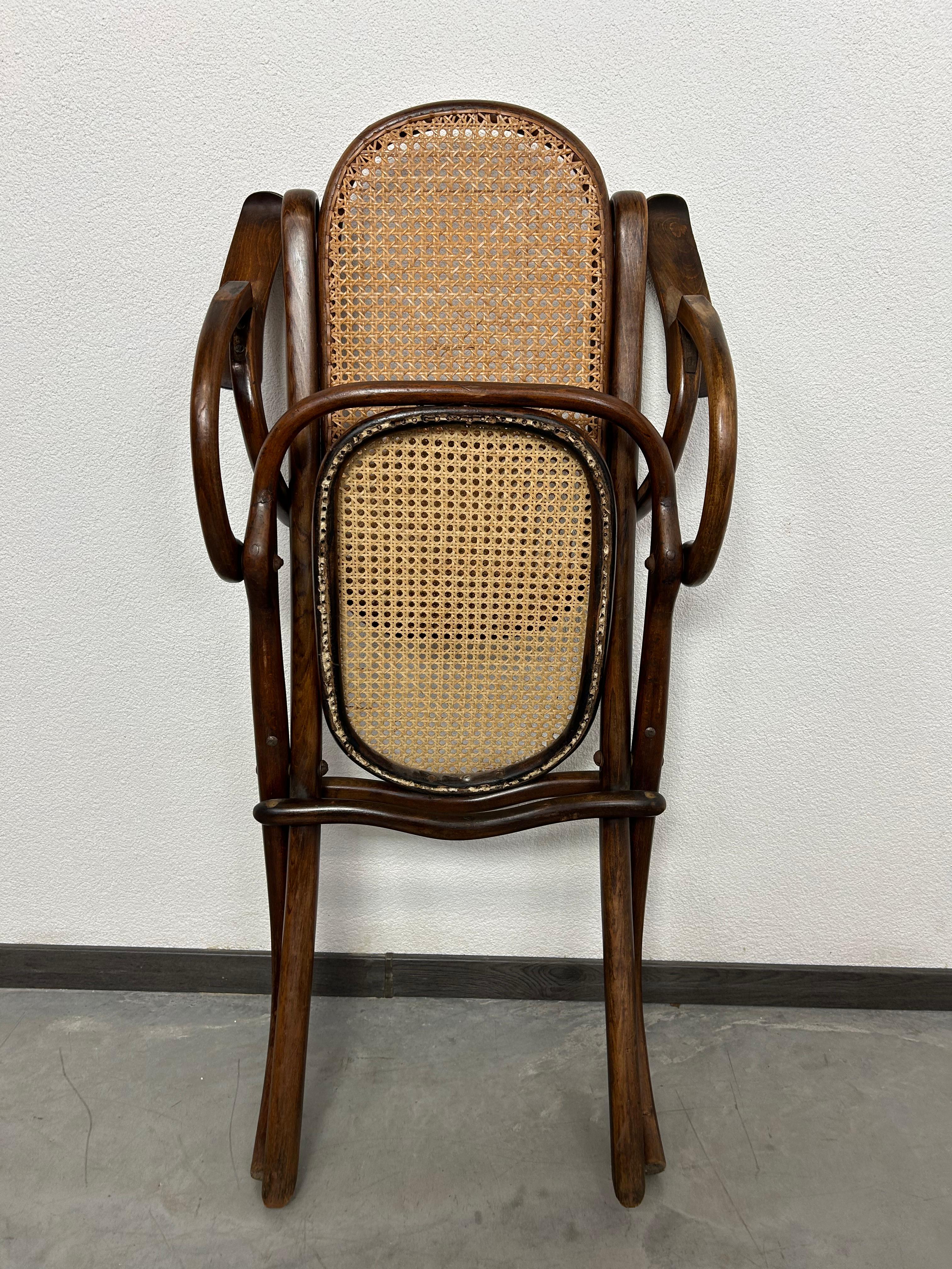 Très rare fauteuil Thonet n° 6331 en vente 5