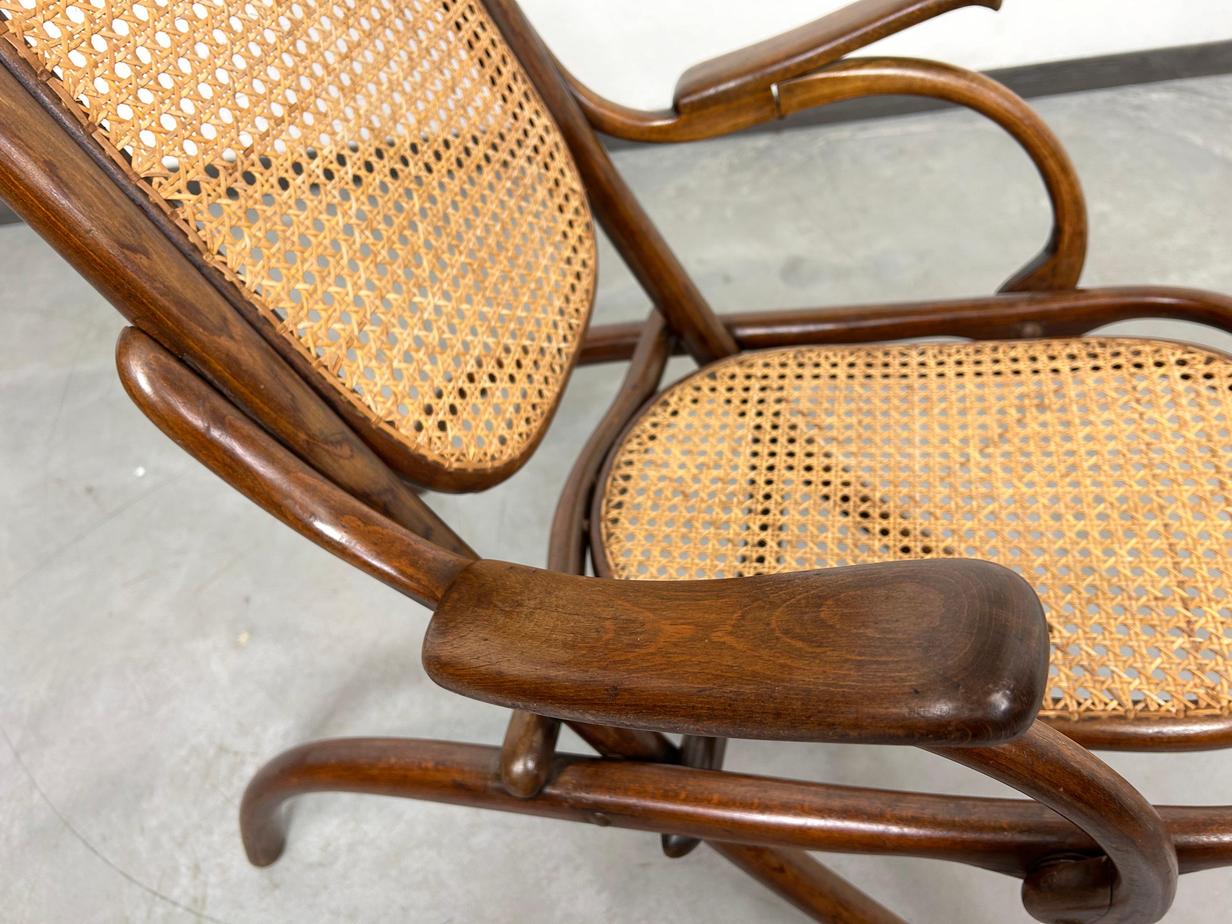 Very rare Thonet easy chair nr.6331 For Sale 3