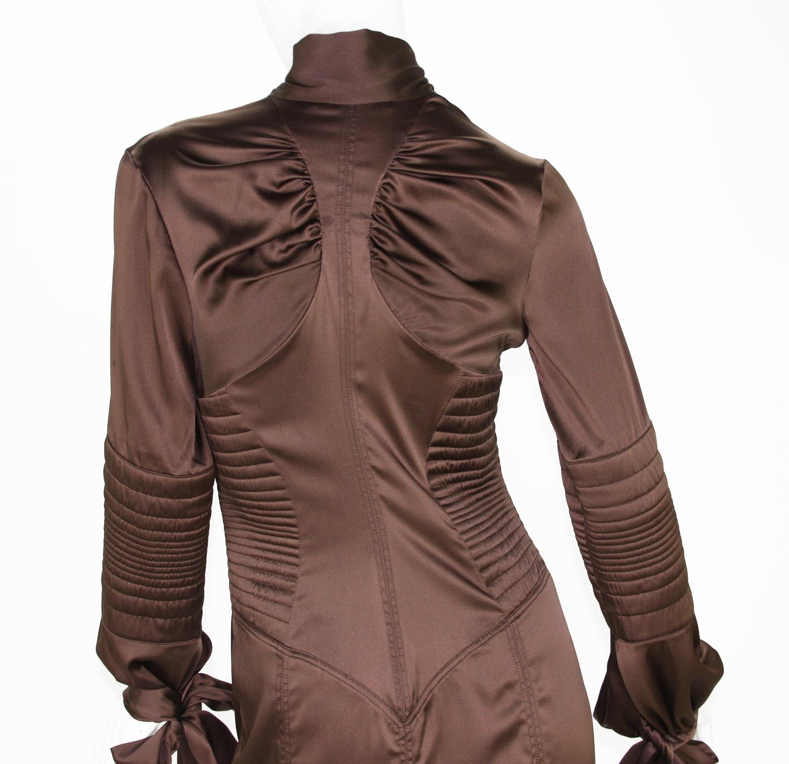 Very Rare Tom Ford for Gucci 2003 Collection Silk Brown Bow Dress as seen on JLO For Sale 1