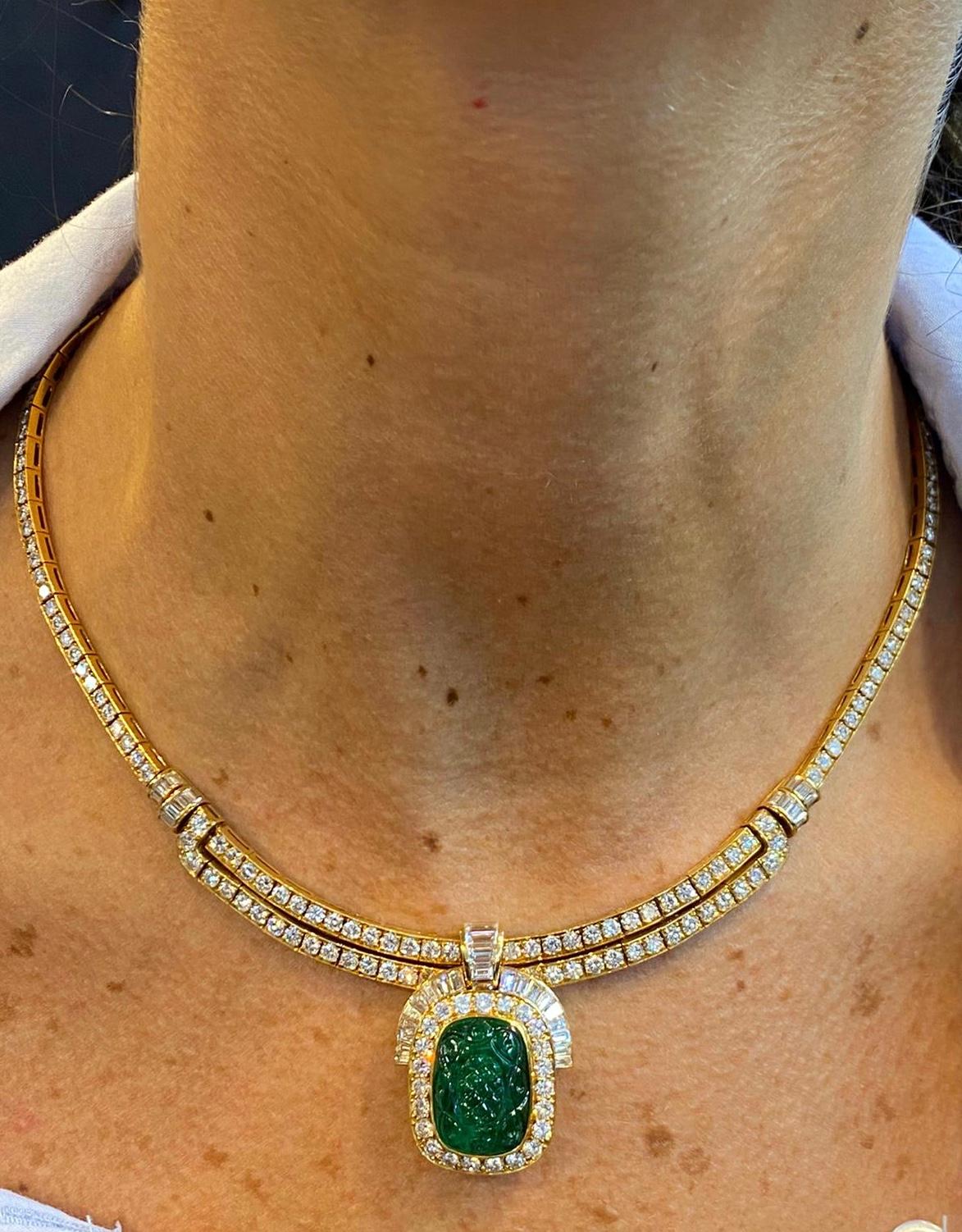Van Cleef & Arpels Carved Emerald and Diamond Necklace In Excellent Condition In New York, NY