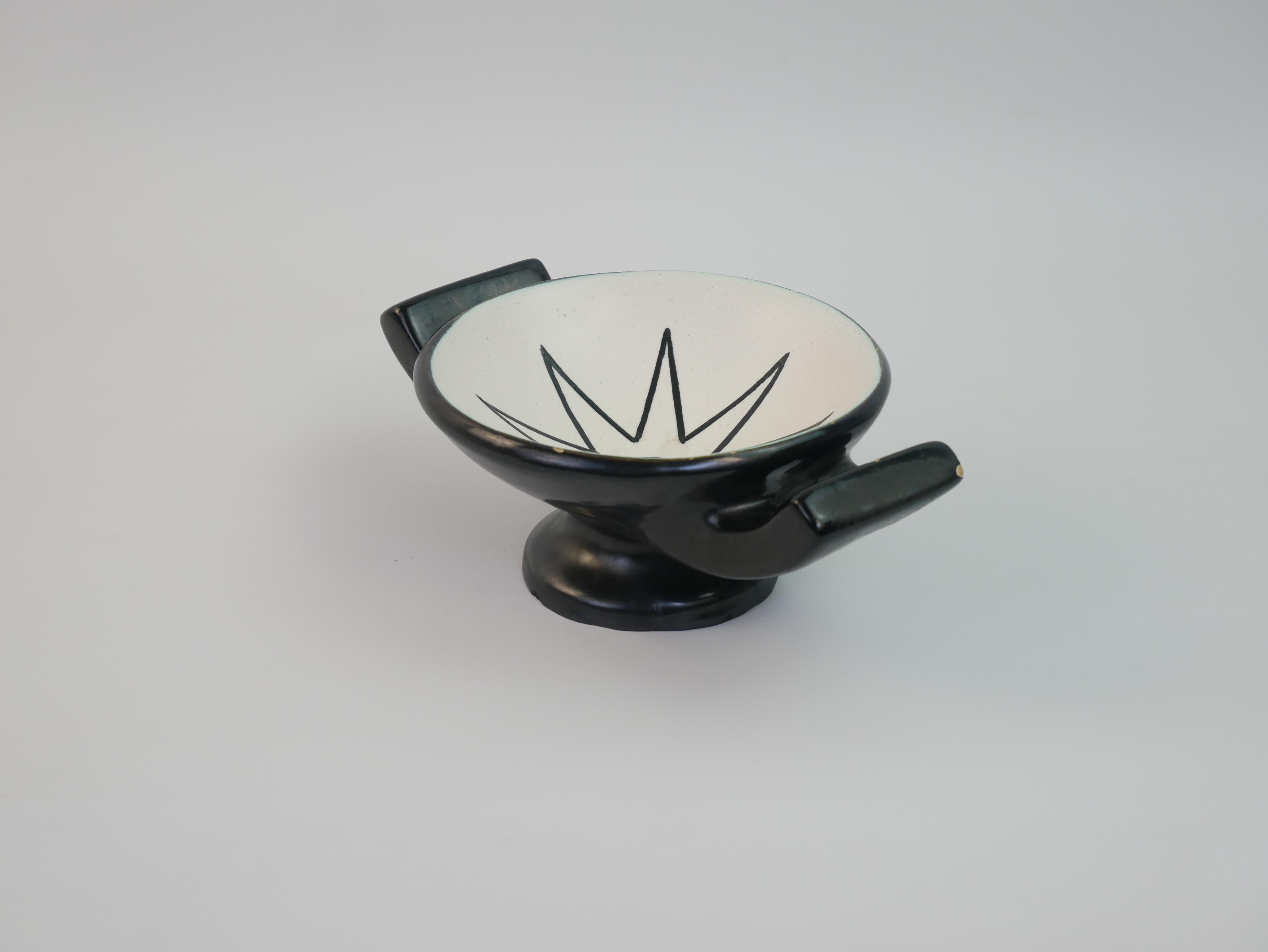 Very rare vide-poche attributed to Robert Picault Vallauris circa 1950 In Good Condition For Sale In NICE, FR