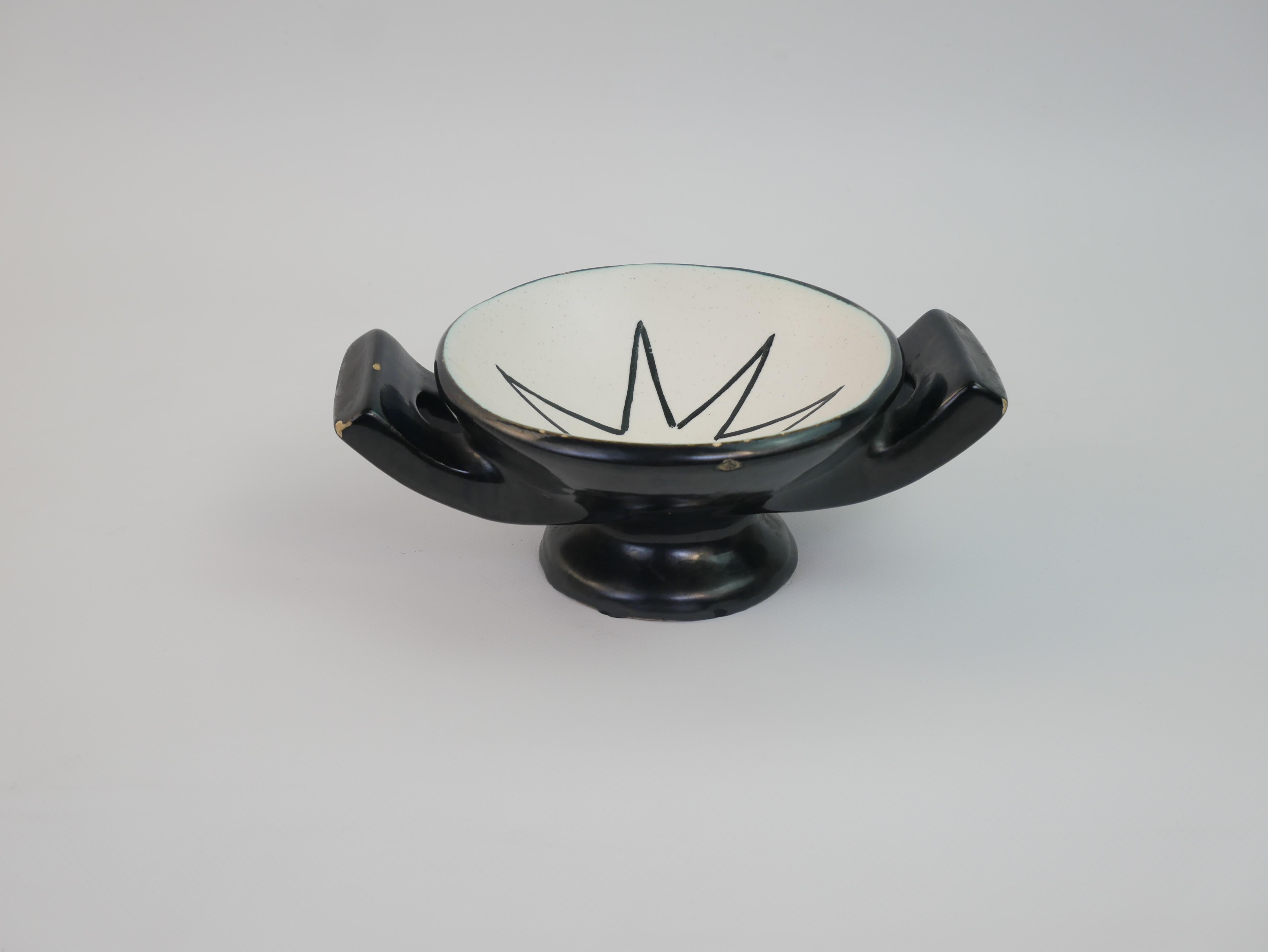 Ceramic Very rare vide-poche attributed to Robert Picault Vallauris circa 1950 For Sale