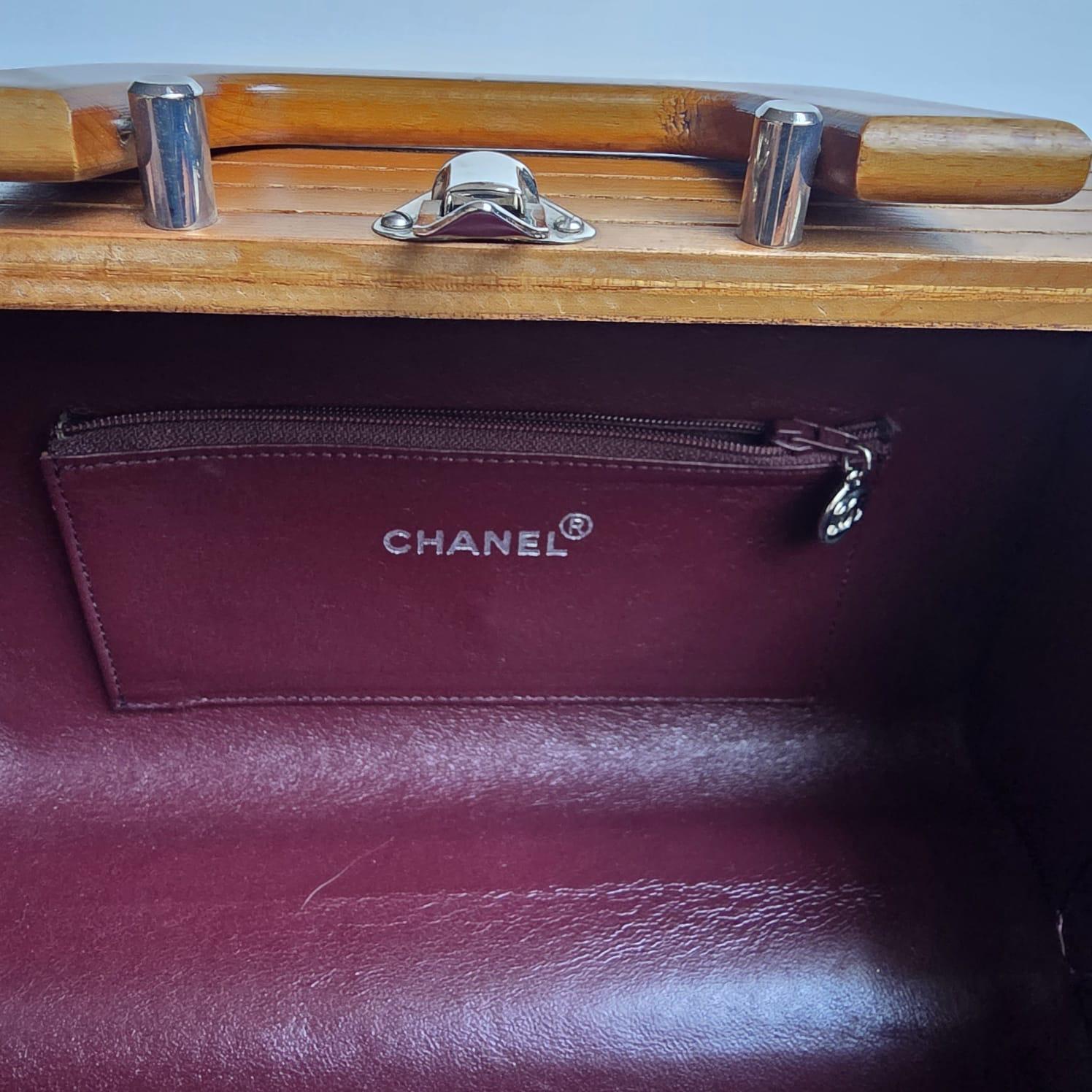 Très Rare Vintage 90s Chanel Small Wooden Box Bag en vente 6