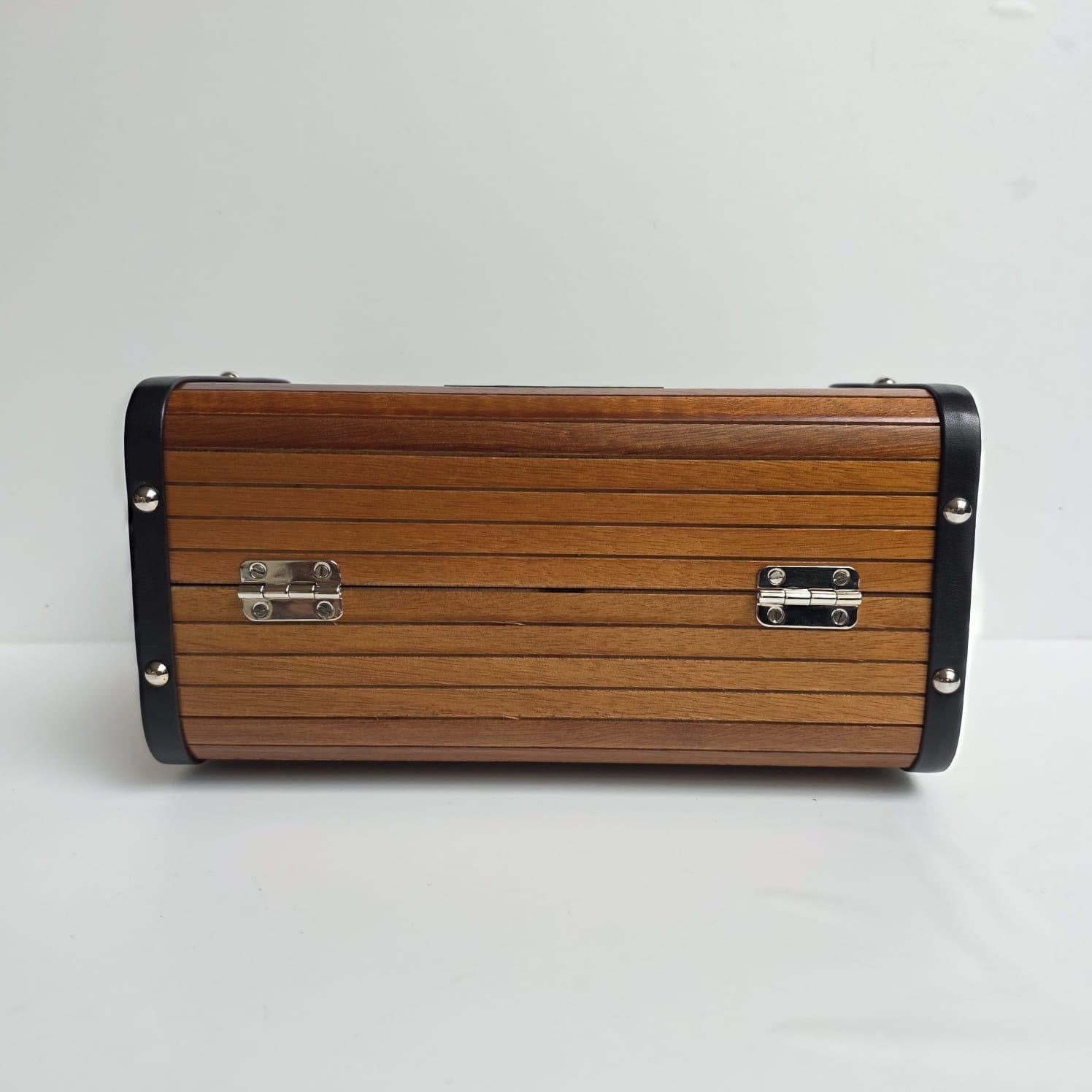 Très Rare Vintage 90s Chanel Small Wooden Box Bag en vente 2