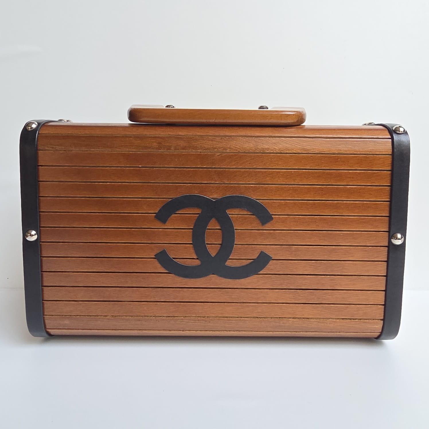 Très Rare Vintage 90s Chanel Small Wooden Box Bag en vente 3