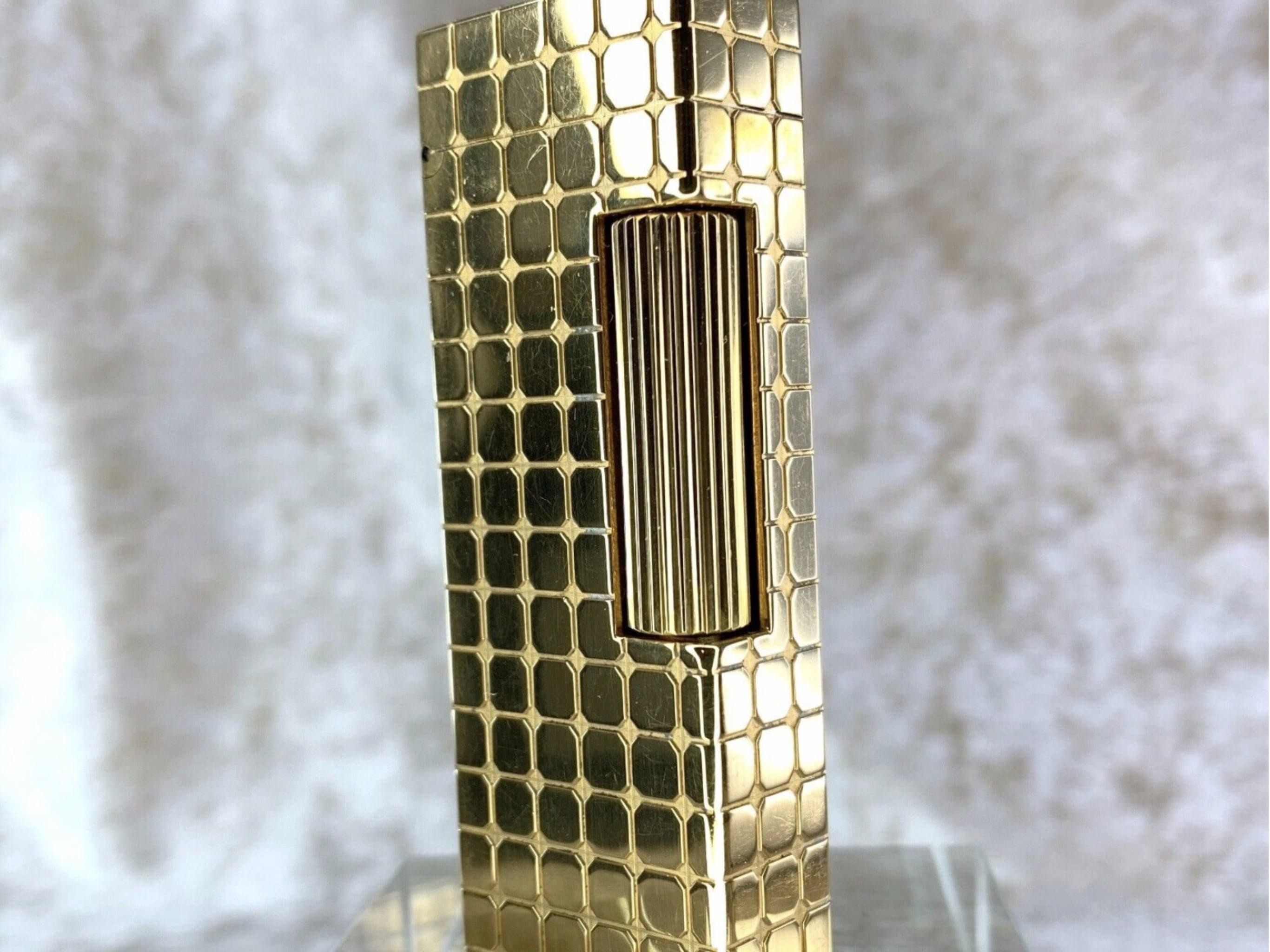 Art Deco Very Rare Vintage Dunhill Lighter Rare 18k Gold Plated Block Texture circa 1990s For Sale