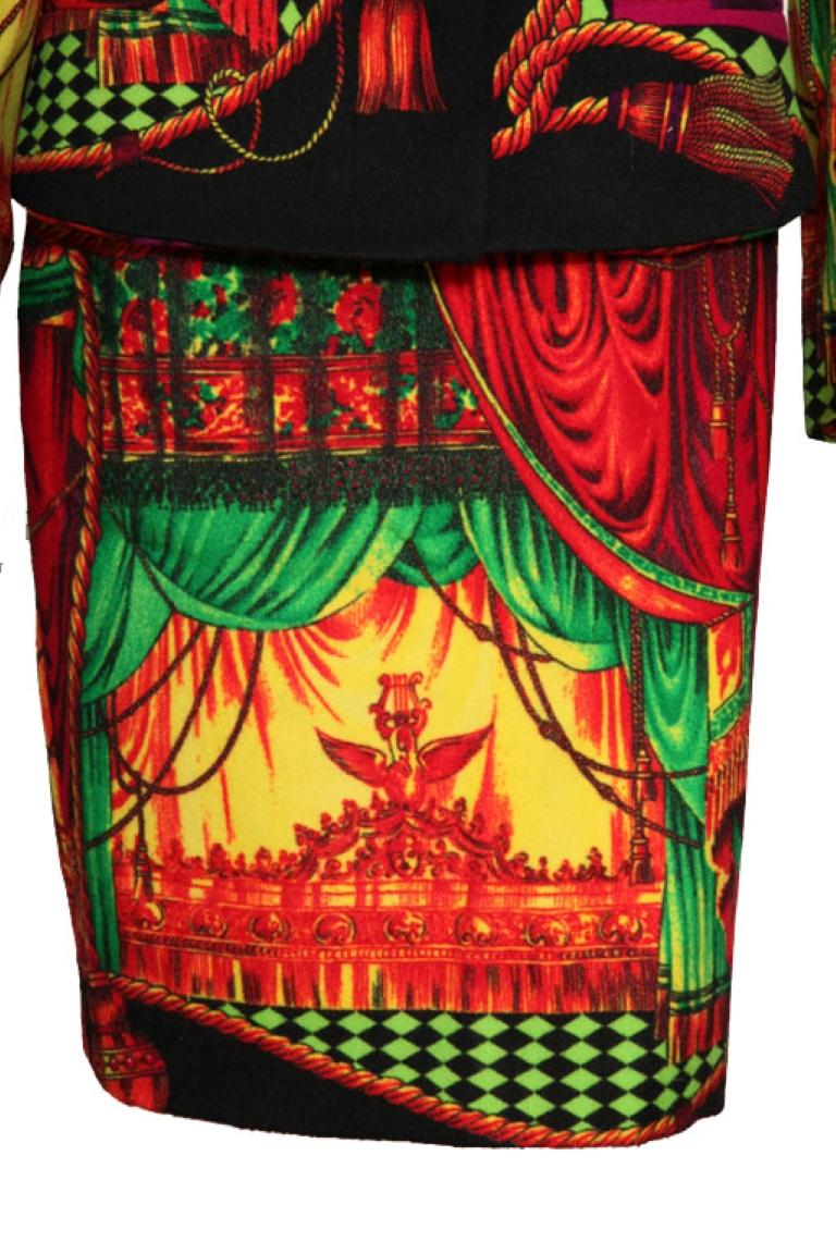 Description: Extremely rare vintage Gianni Versace Couture theater print suits.

Country: Italy
Condition: Excellent