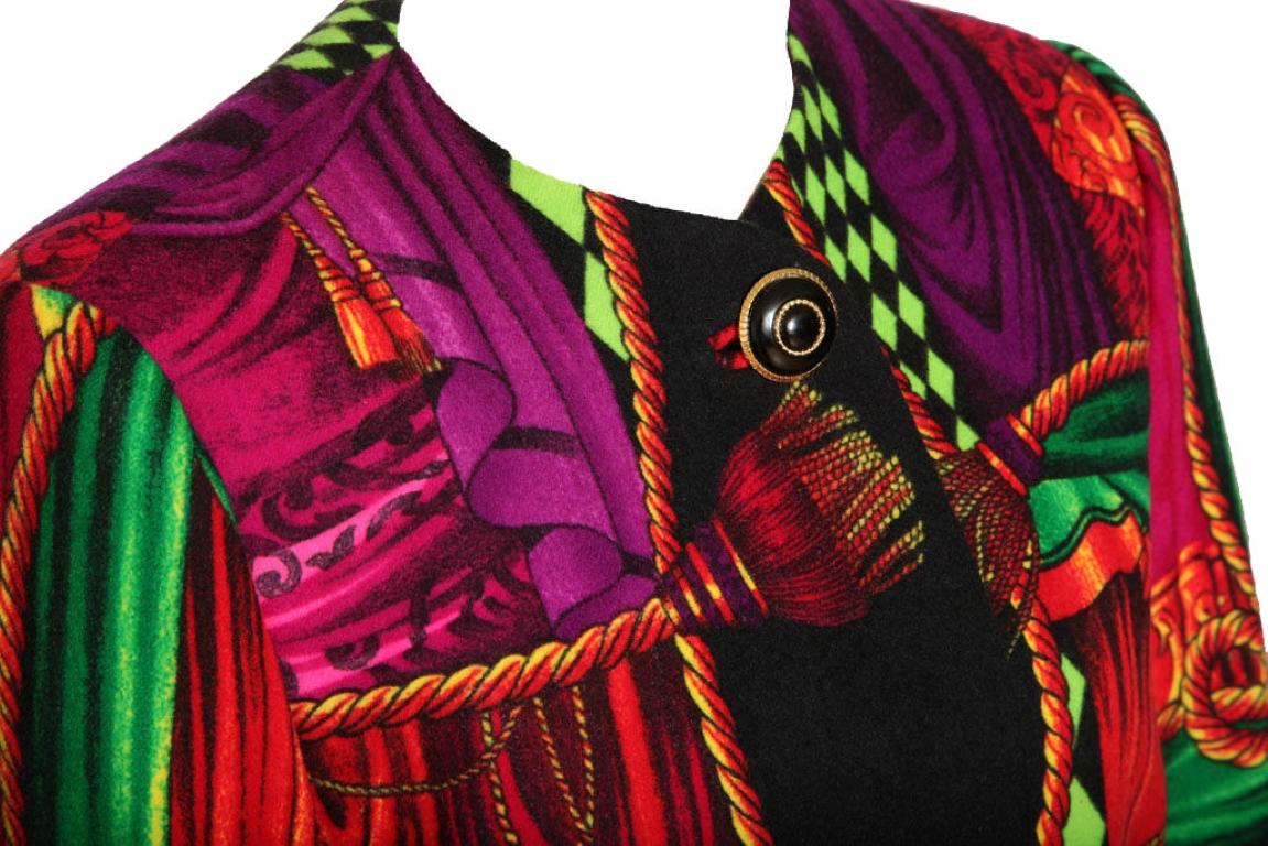 Very Rare Vintage Gianni Versace Couture Theater Print Suits For Sale 2